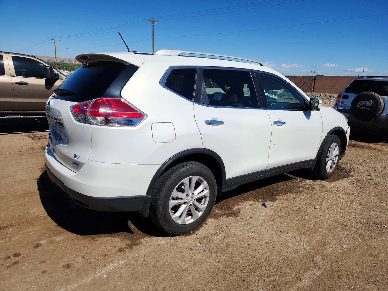 2014 Nissan Rogue Sv White vin: 5N1AT2MT6EC803053