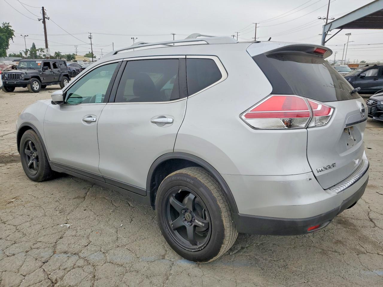 2014 Nissan Rogue S Серебряный vin: 5N1AT2MT6EC819866
