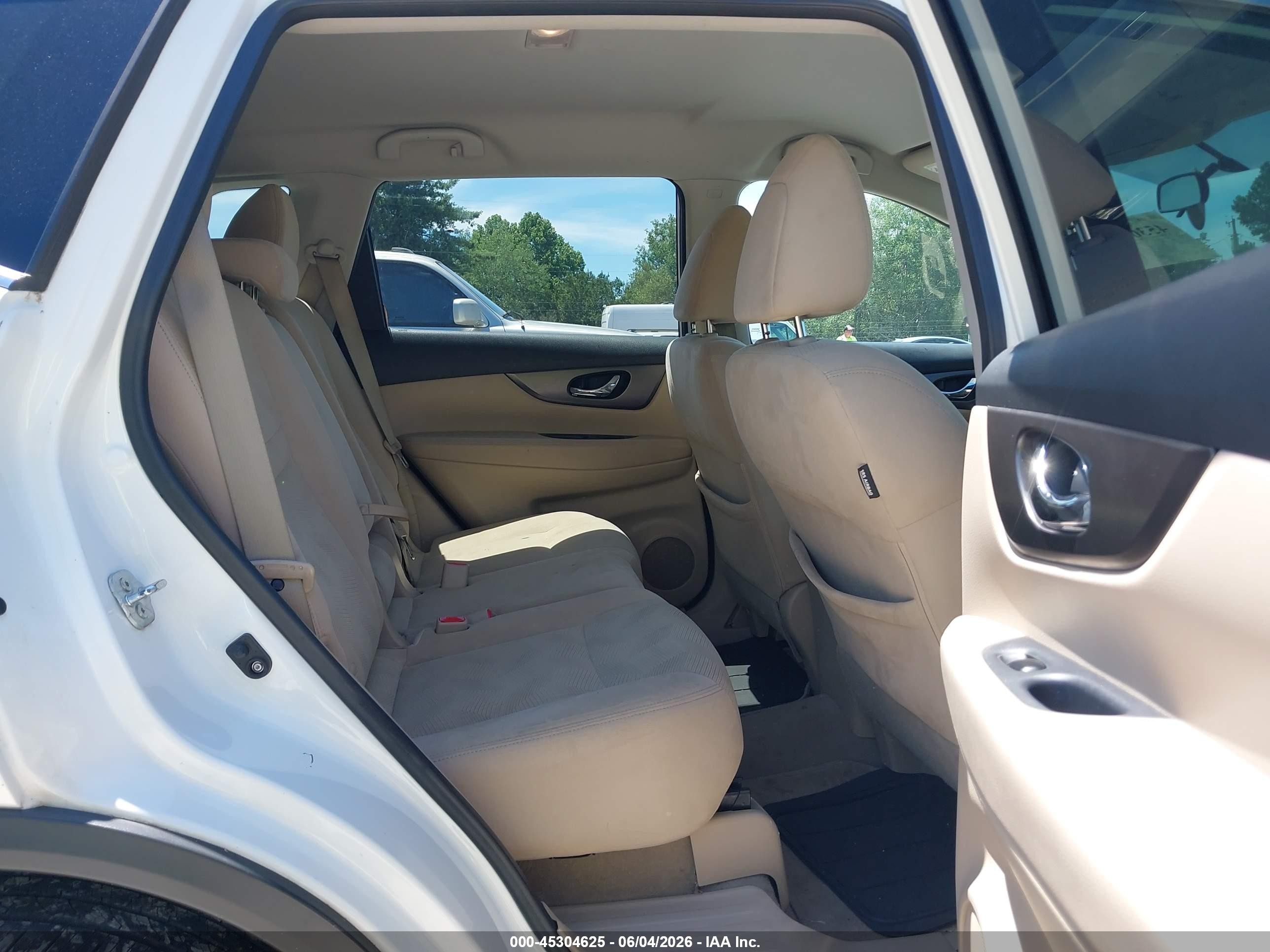 2014 Nissan Rogue Sv White vin: 5N1AT2MT6EC836604