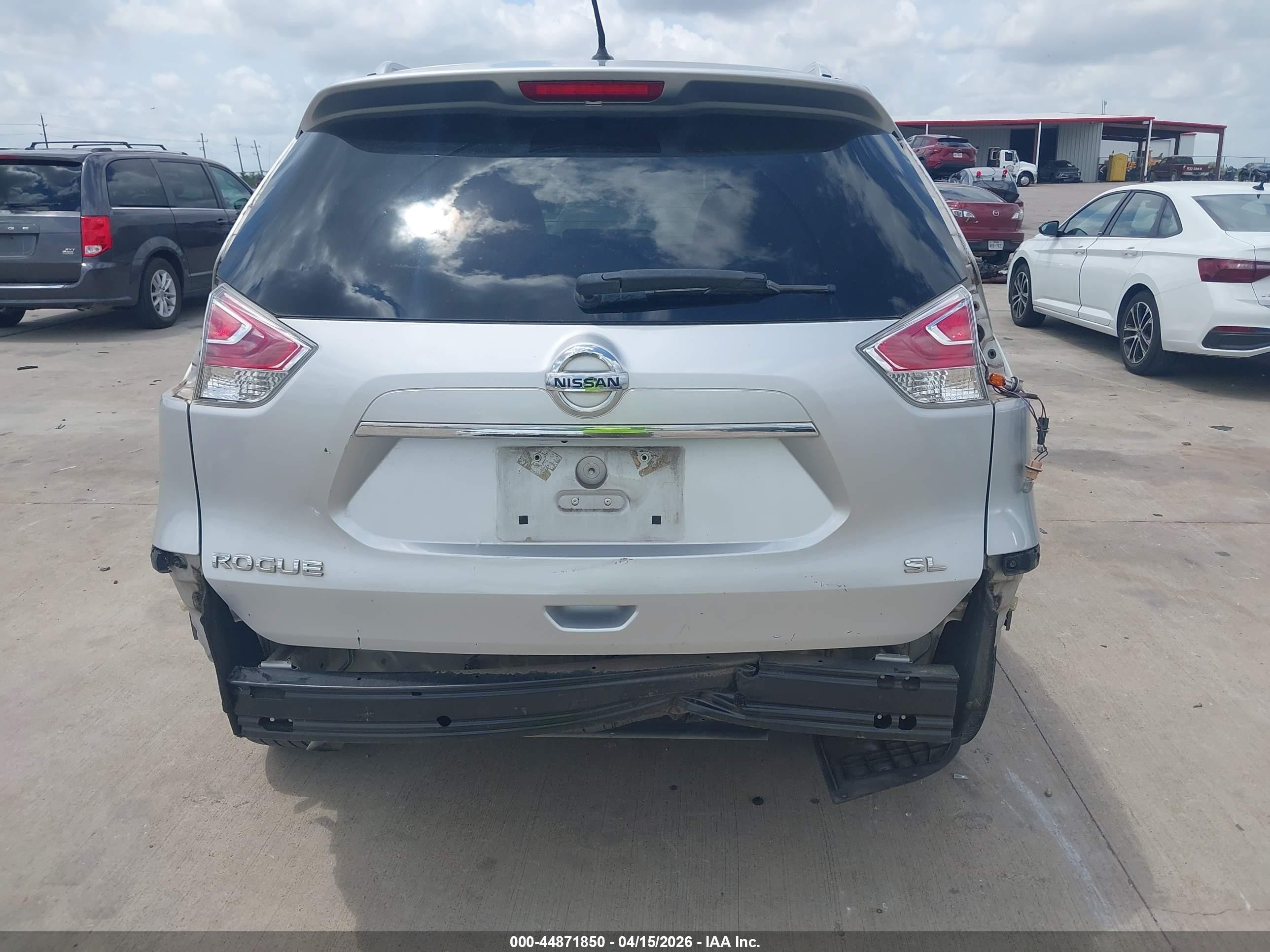 2015 Nissan Rogue Sl Серебряный vin: 5N1AT2MT6FC795442