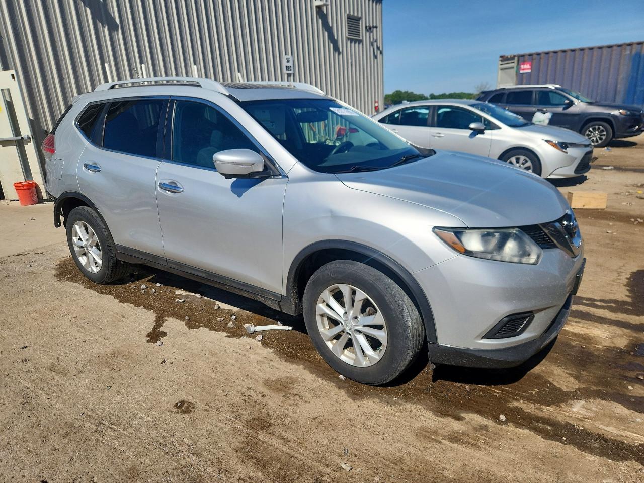 2015 Nissan Rogue Sv Silver vin: 5N1AT2MT6FC832389