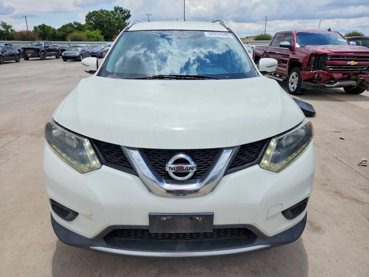 2015 Nissan Rogue Sv White vin: 5N1AT2MT6FC885058
