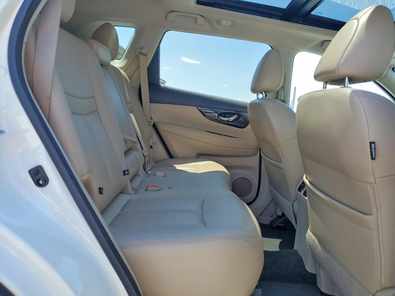 2017 Nissan Rogue Sl White vin: 5N1AT2MT6HC764677