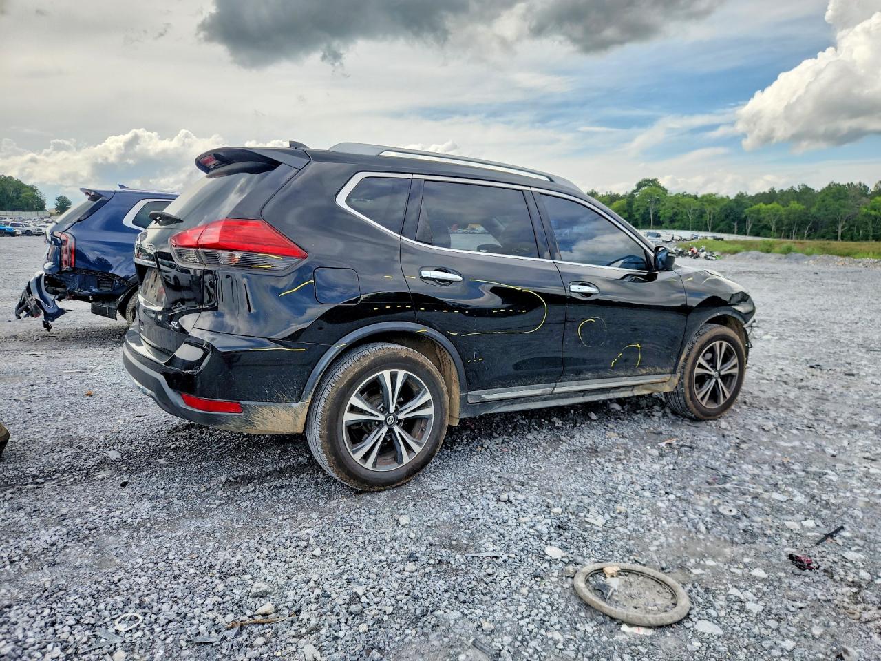 2017 Nissan Rogue Sl Черный vin: 5N1AT2MT6HC887766