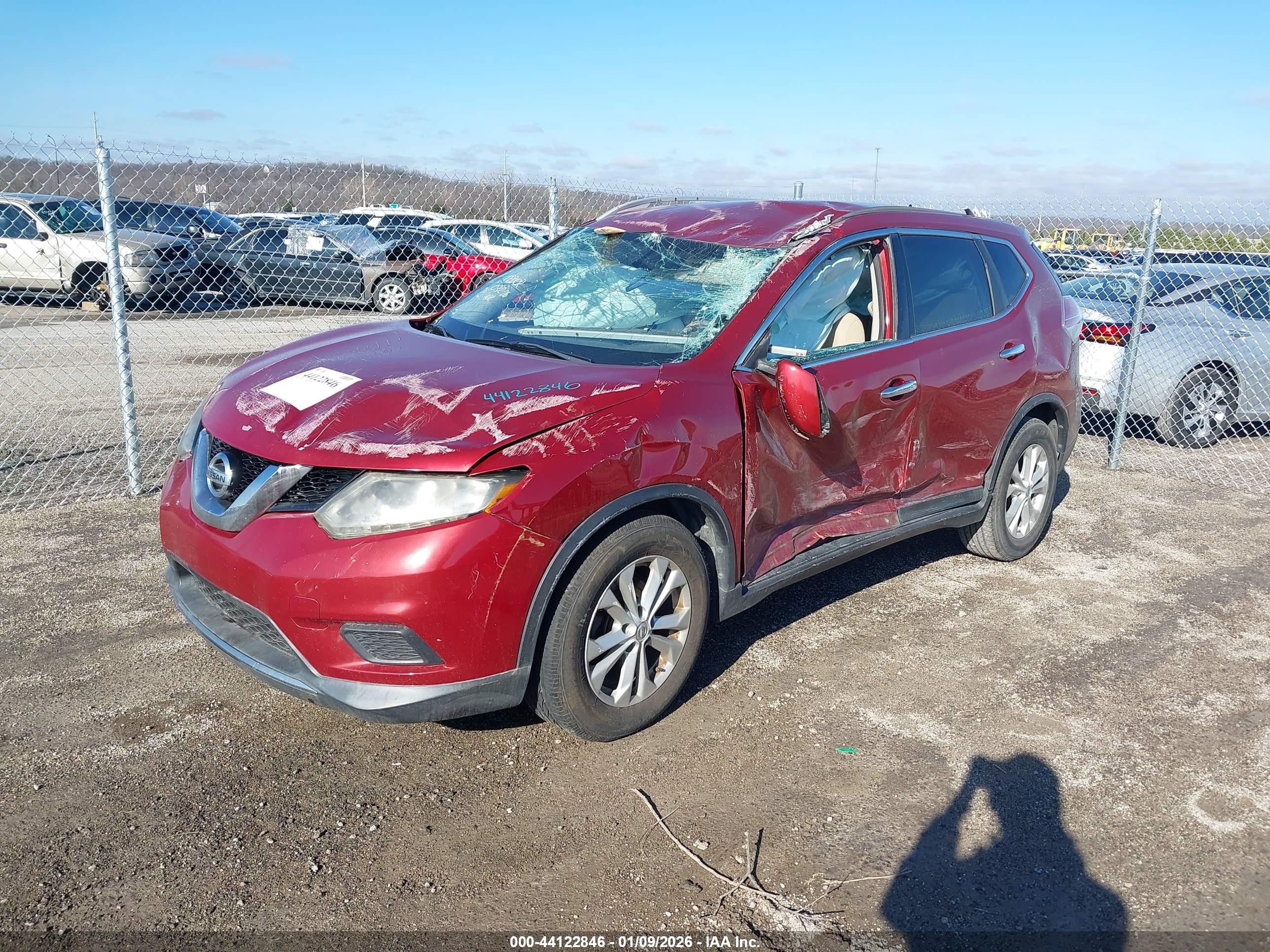 2014 Nissan Rogue Sv Red vin: 5N1AT2MT7EC751318