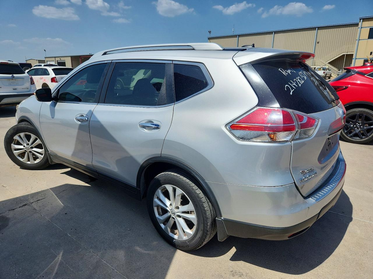2014 Nissan Rogue Sv Silver vin: 5N1AT2MT7EC812604