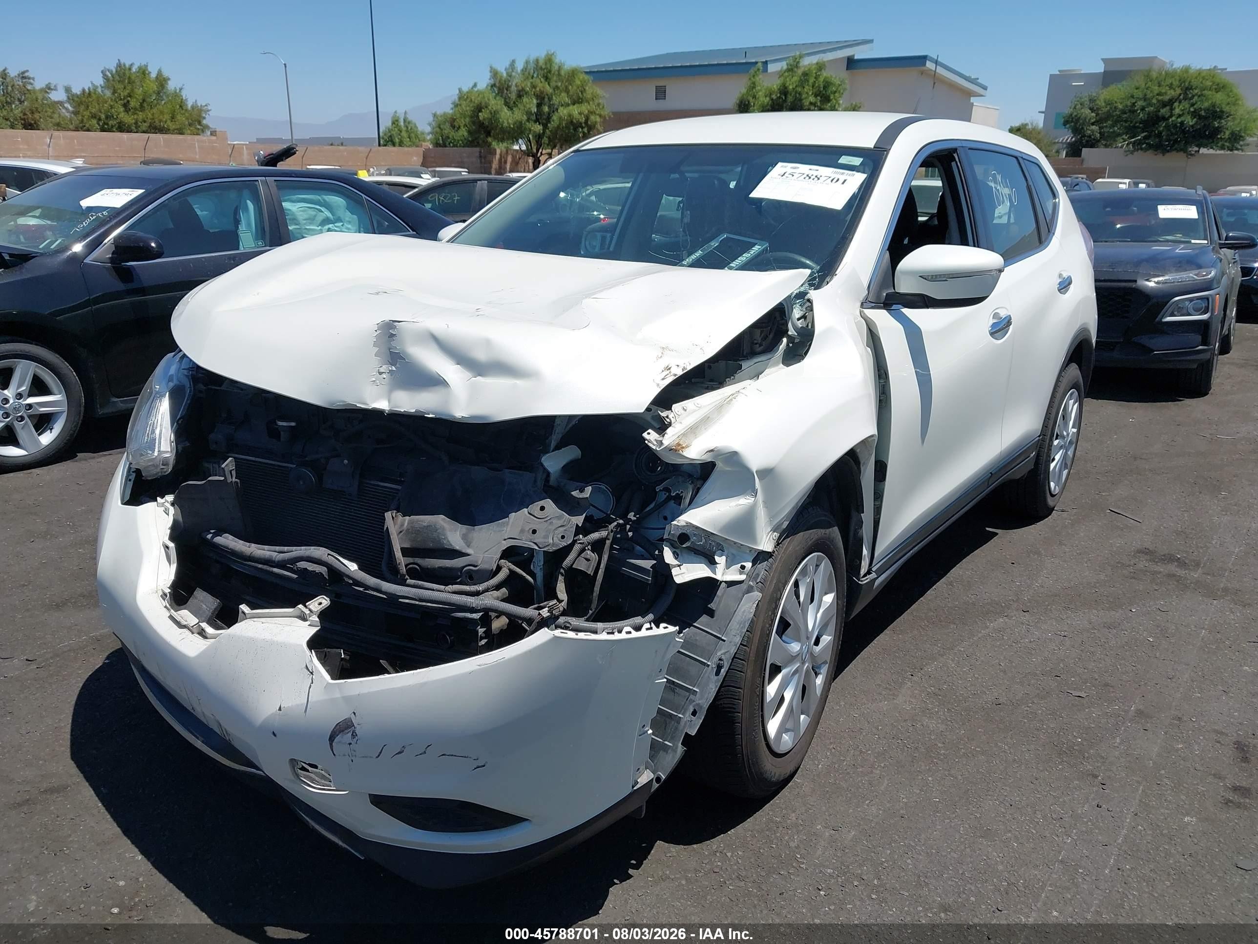 2015 Nissan Rogue S White vin: 5N1AT2MT7FC764281