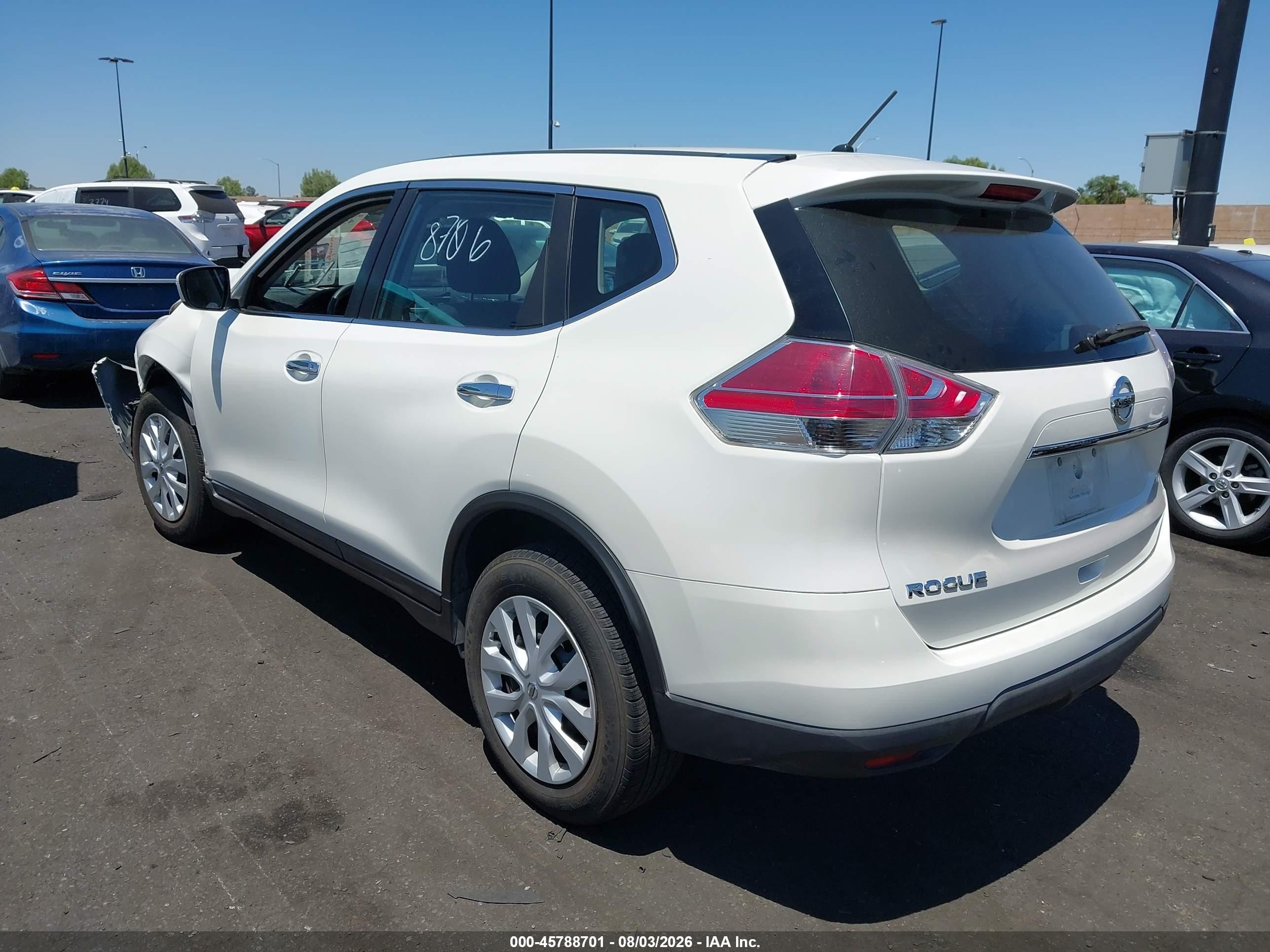2015 Nissan Rogue S White vin: 5N1AT2MT7FC764281