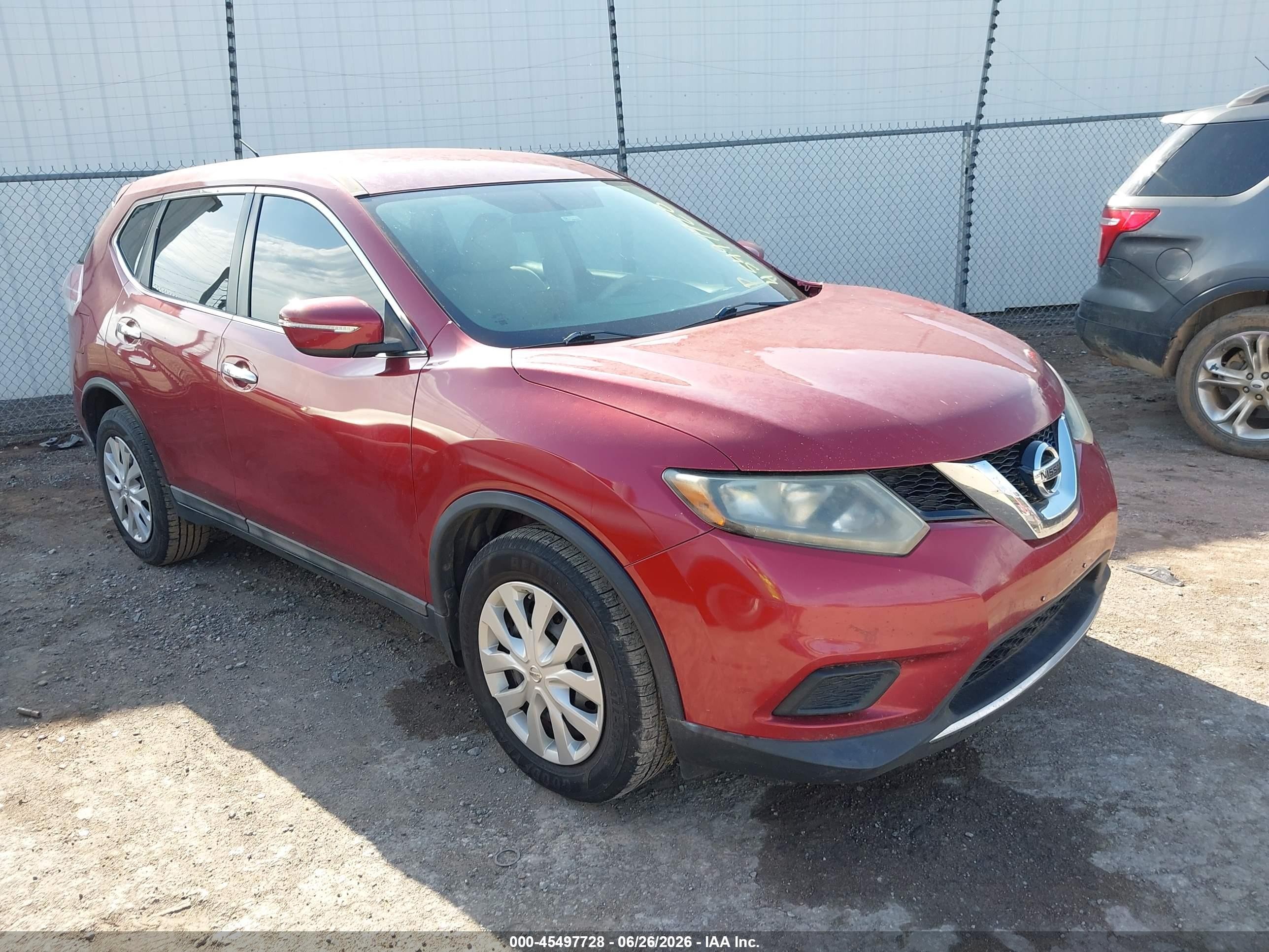 2015 Nissan Rogue S Red vin: 5N1AT2MT7FC786328