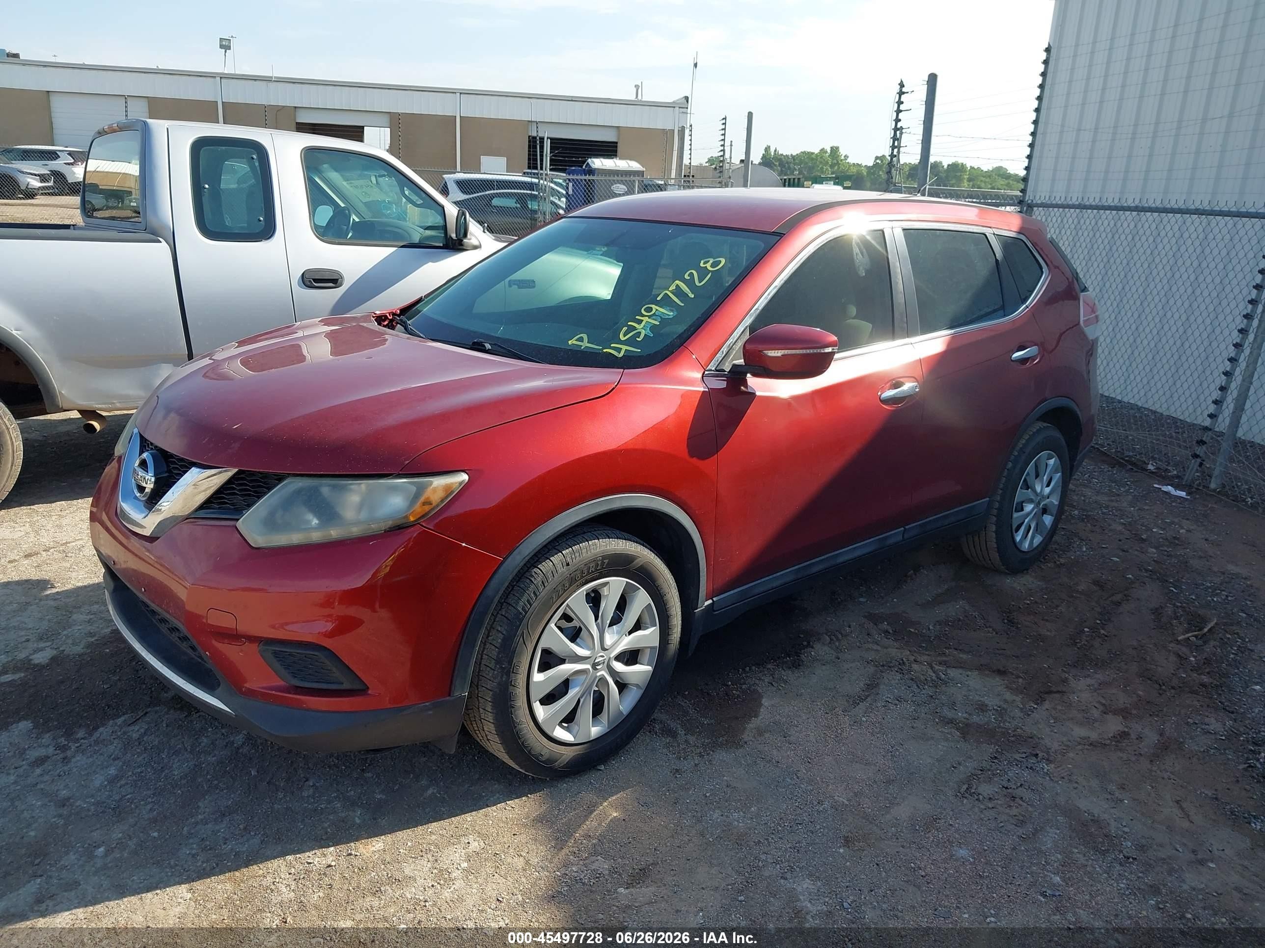 2015 Nissan Rogue S Red vin: 5N1AT2MT7FC786328