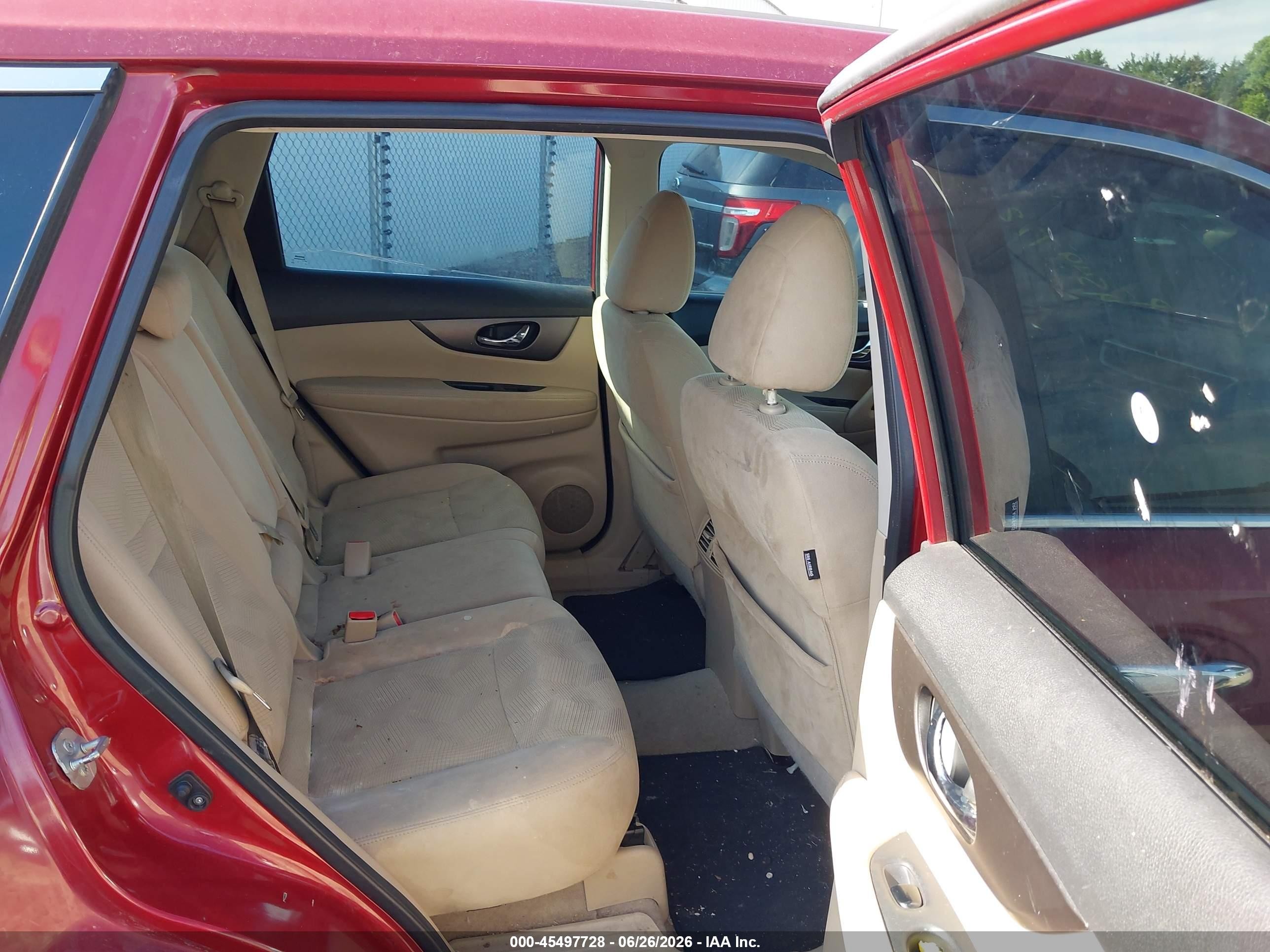 2015 Nissan Rogue S Red vin: 5N1AT2MT7FC786328