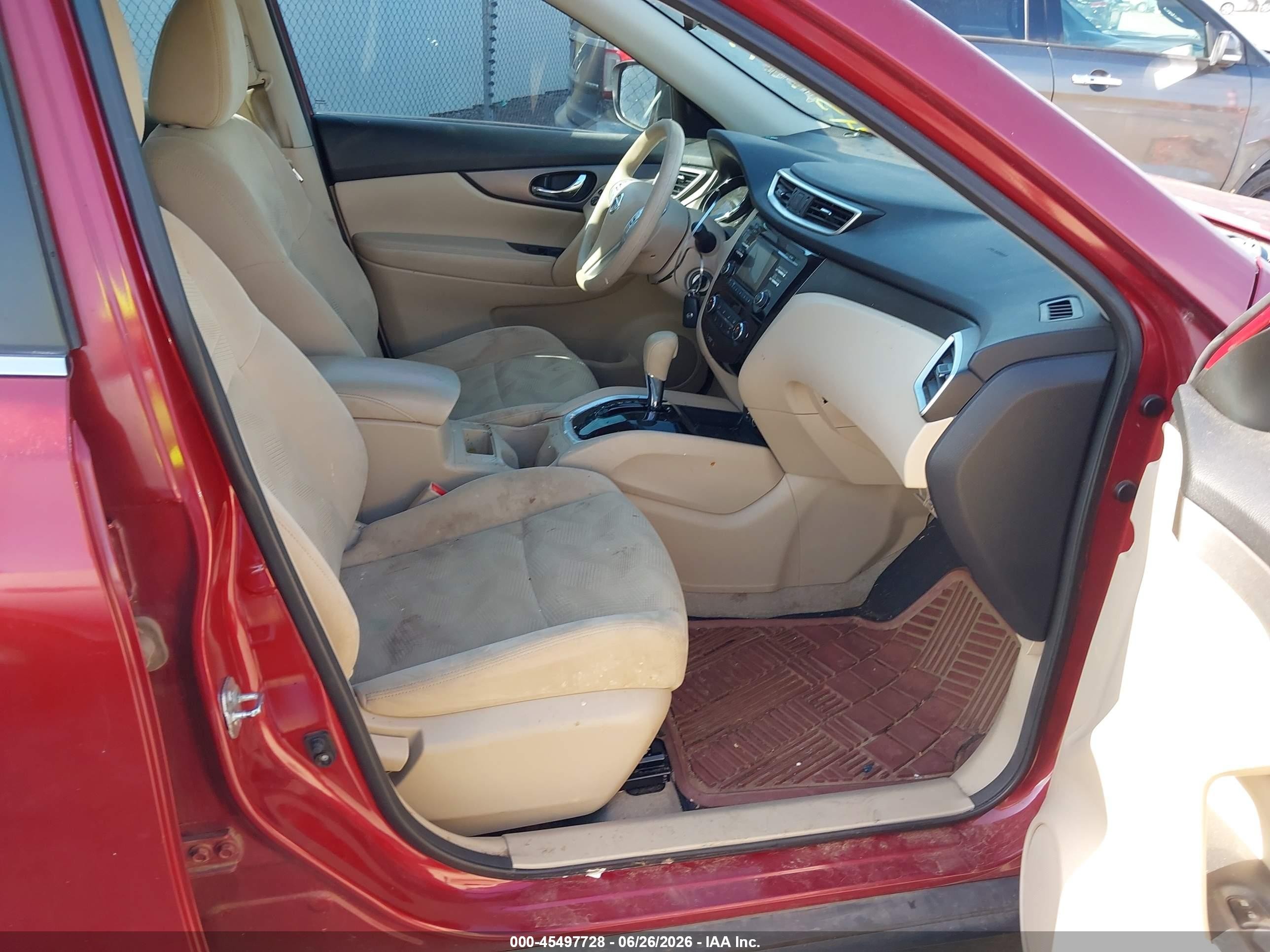 2015 Nissan Rogue S Red vin: 5N1AT2MT7FC786328