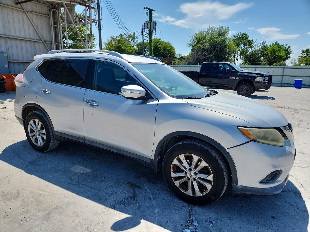 2015 Nissan Rogue Sv Silver vin: 5N1AT2MT7FC799127