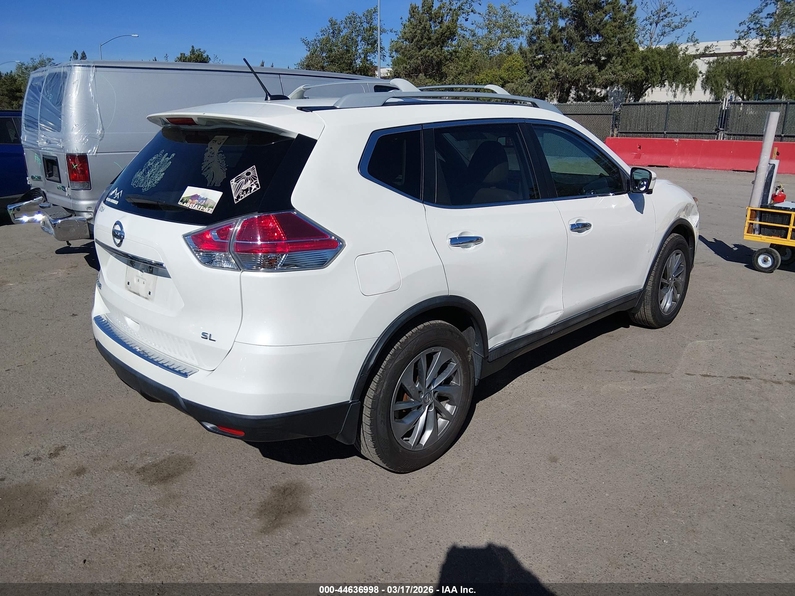 2015 Nissan Rogue Sl White vin: 5N1AT2MT7FC815603