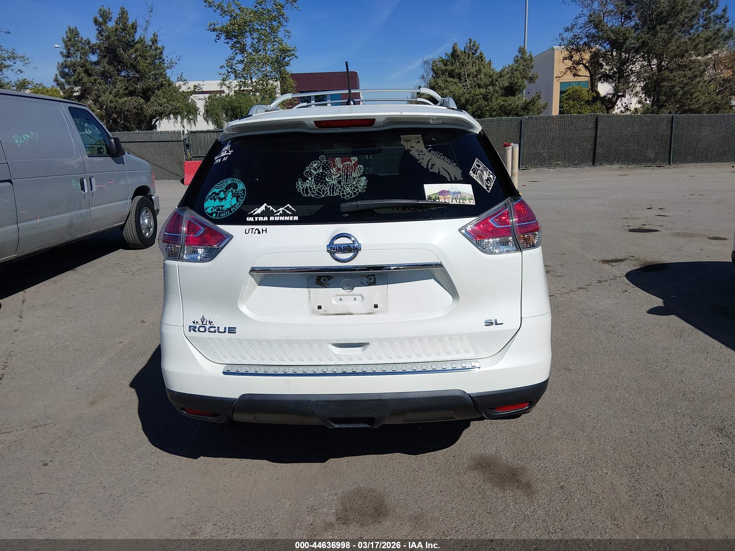 2015 Nissan Rogue Sl White vin: 5N1AT2MT7FC815603