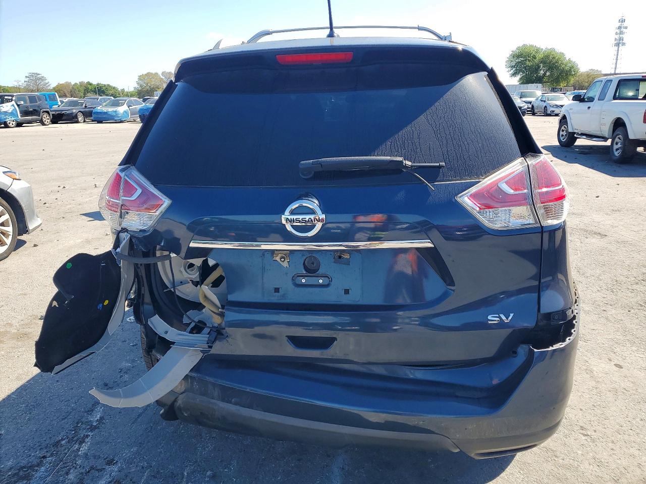 2015 Nissan Rogue Sv Серый vin: 5N1AT2MT7FC826231