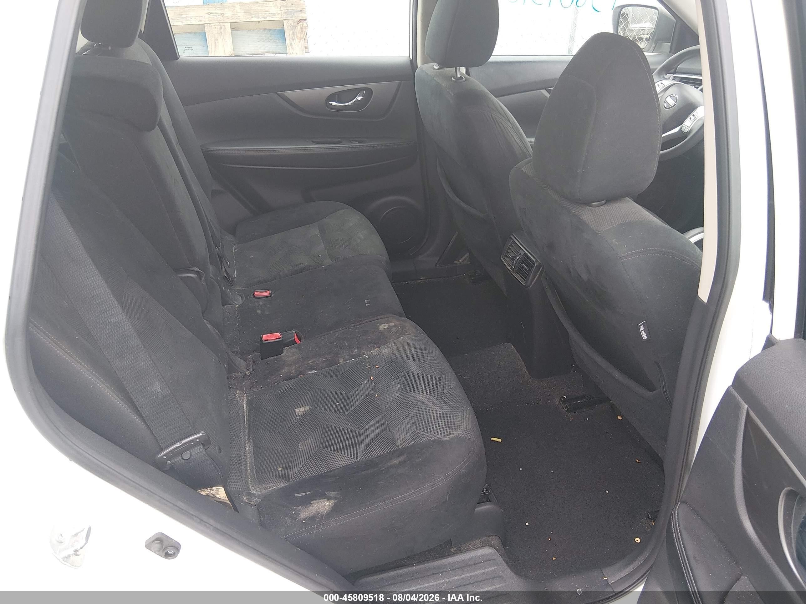 2015 Nissan Rogue S White vin: 5N1AT2MT7FC859049