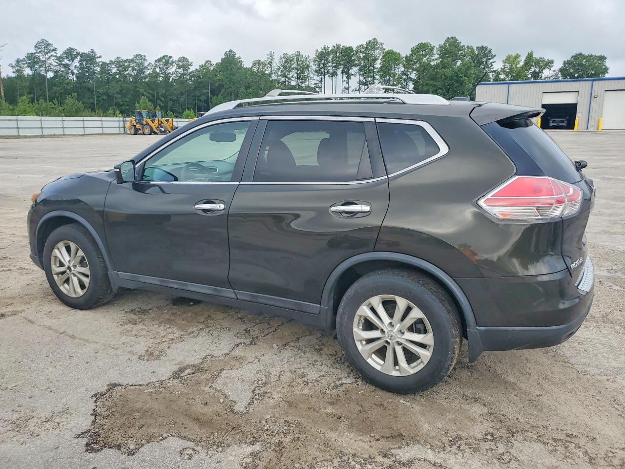 2015 Nissan Rogue S Green vin: 5N1AT2MT7FC900750