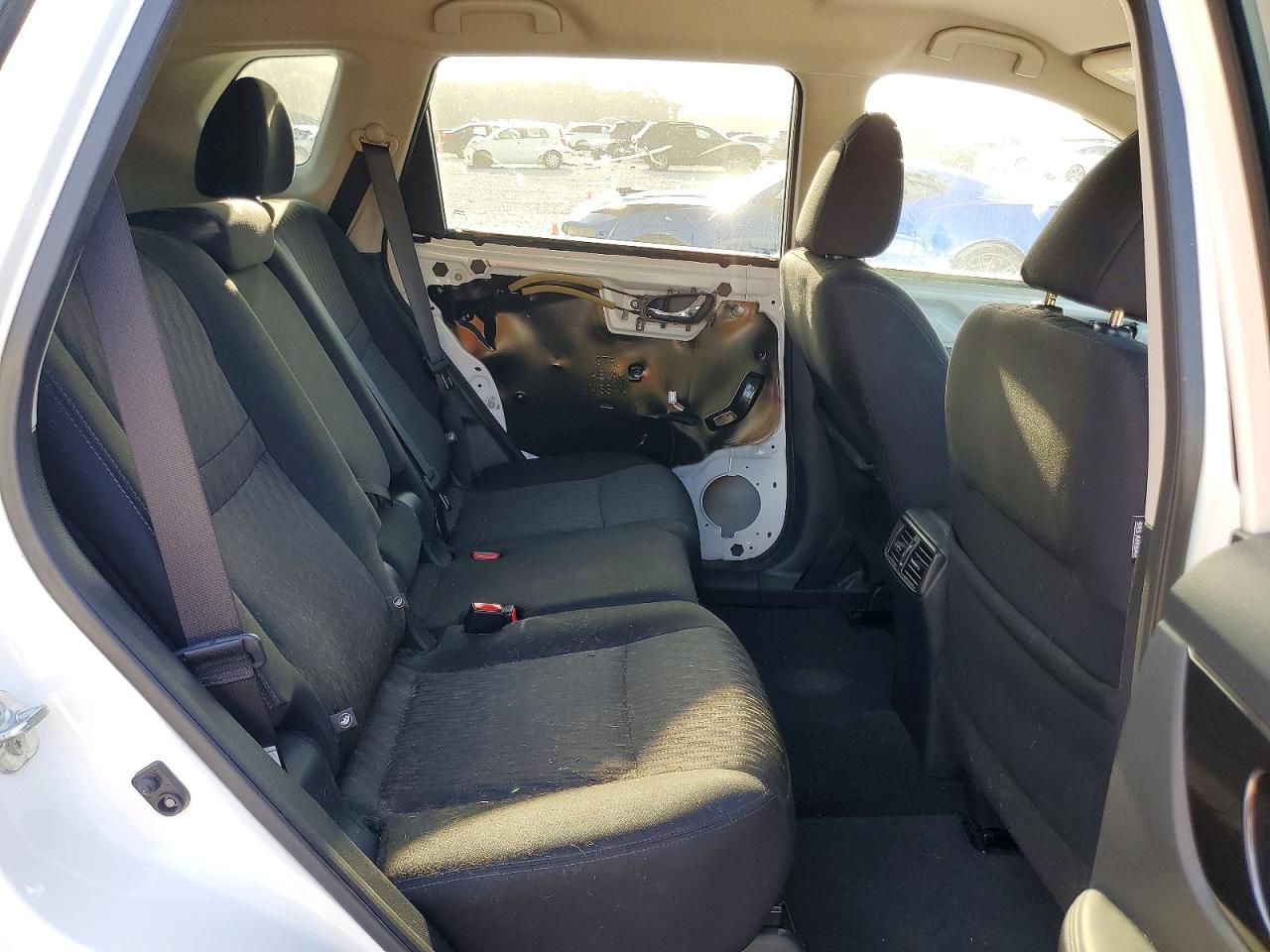2018 Nissan Rogue Sv White vin: 5N1AT2MT7JC797953
