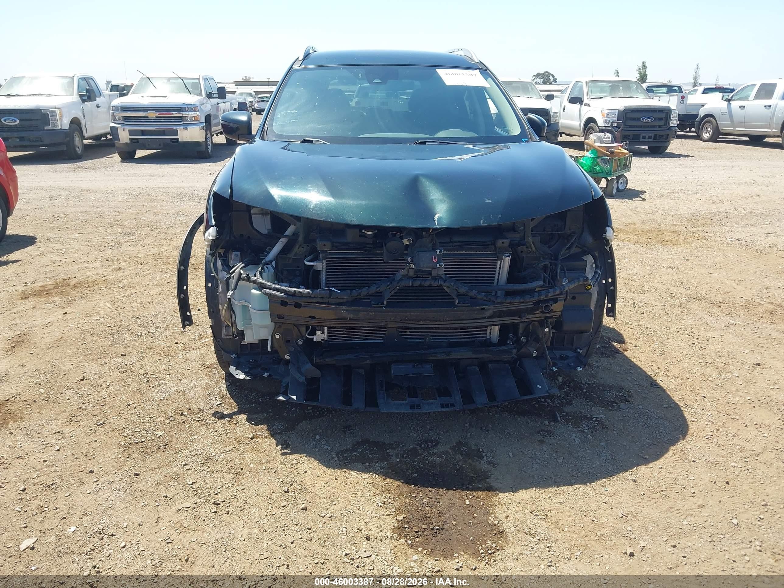 2019 Nissan Rogue Sv Green vin: 5N1AT2MT7KC746714