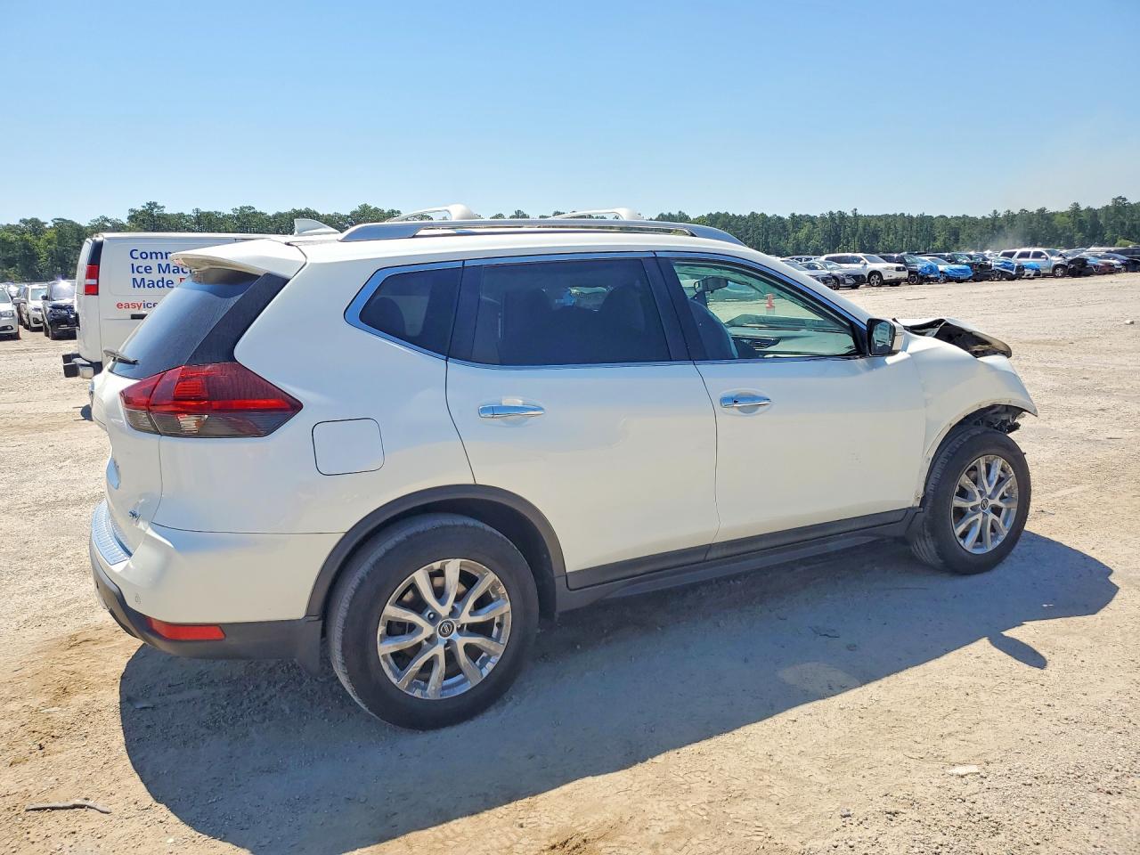 2019 Nissan Rogue Sv White vin: 5N1AT2MT7KC785951