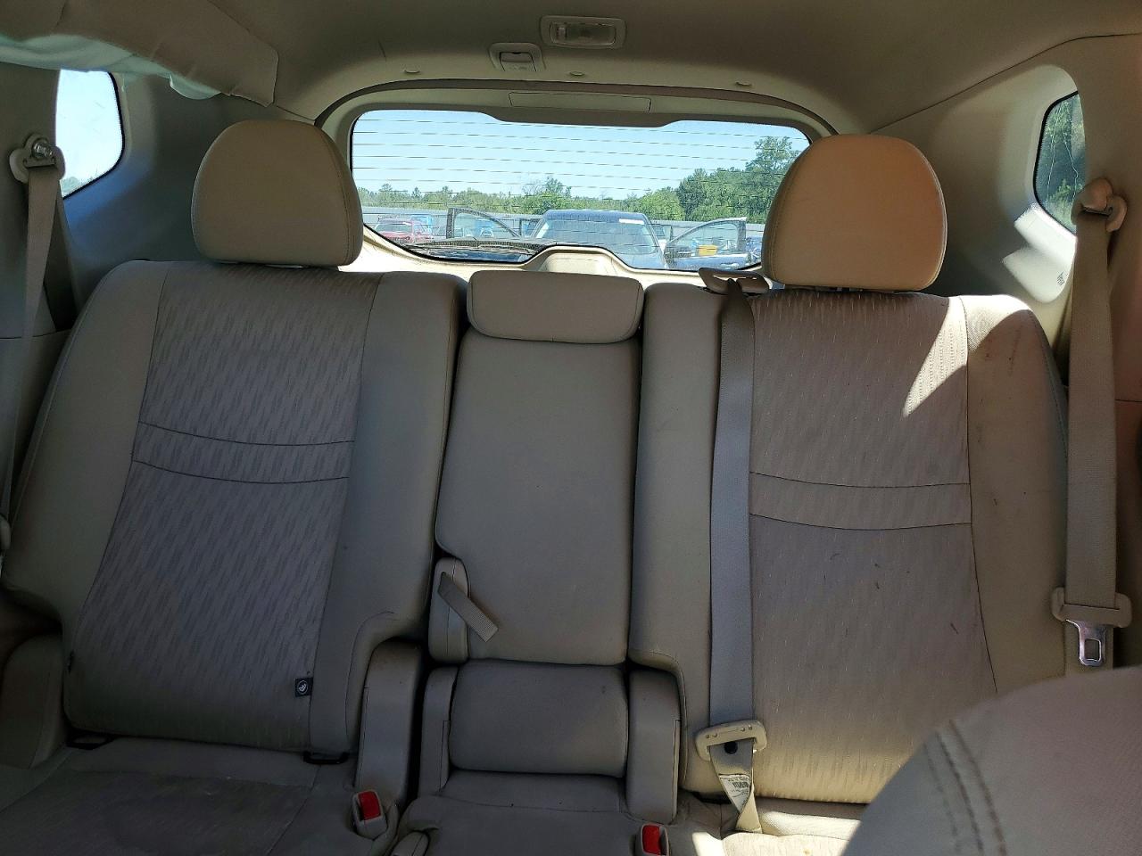 2019 Nissan Rogue Sv White vin: 5N1AT2MT7KC785951