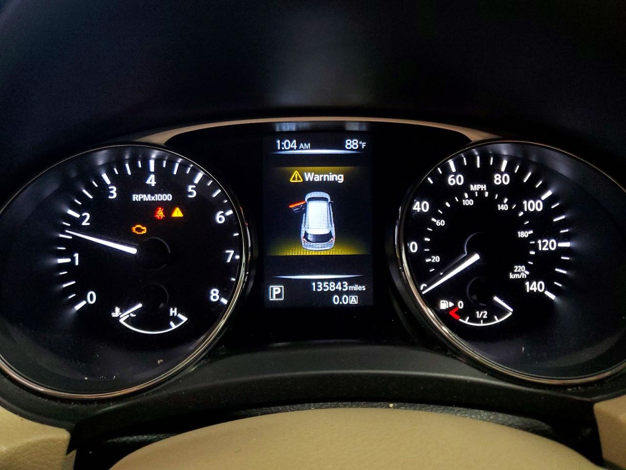 2014 Nissan Rogue S White vin: 5N1AT2MT8EC751750
