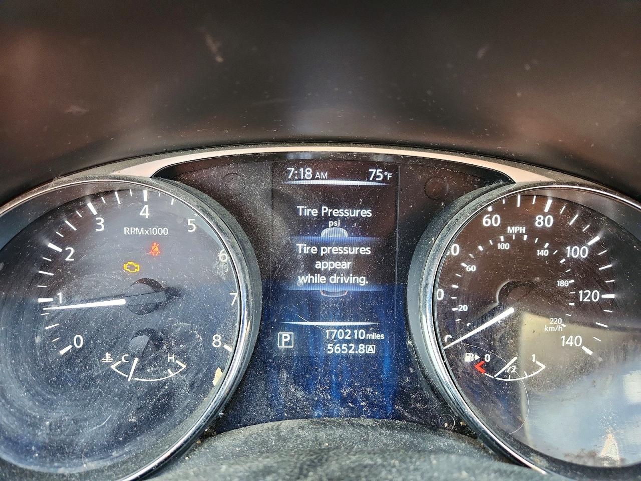 2014 Nissan Rogue Sv Красный vin: 5N1AT2MT8EC814569