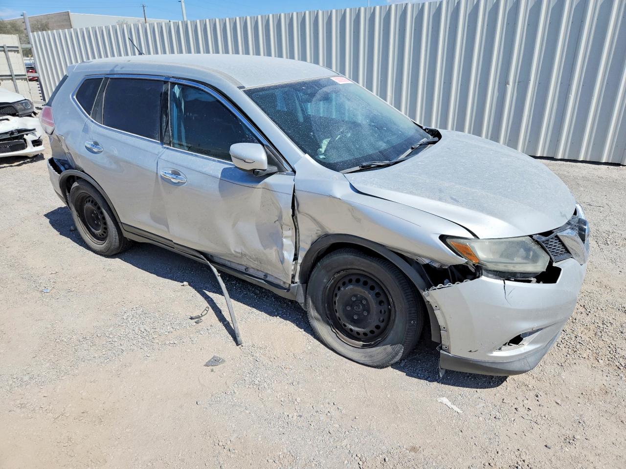 2014 Nissan Rogue S Silver vin: 5N1AT2MT8EC830335