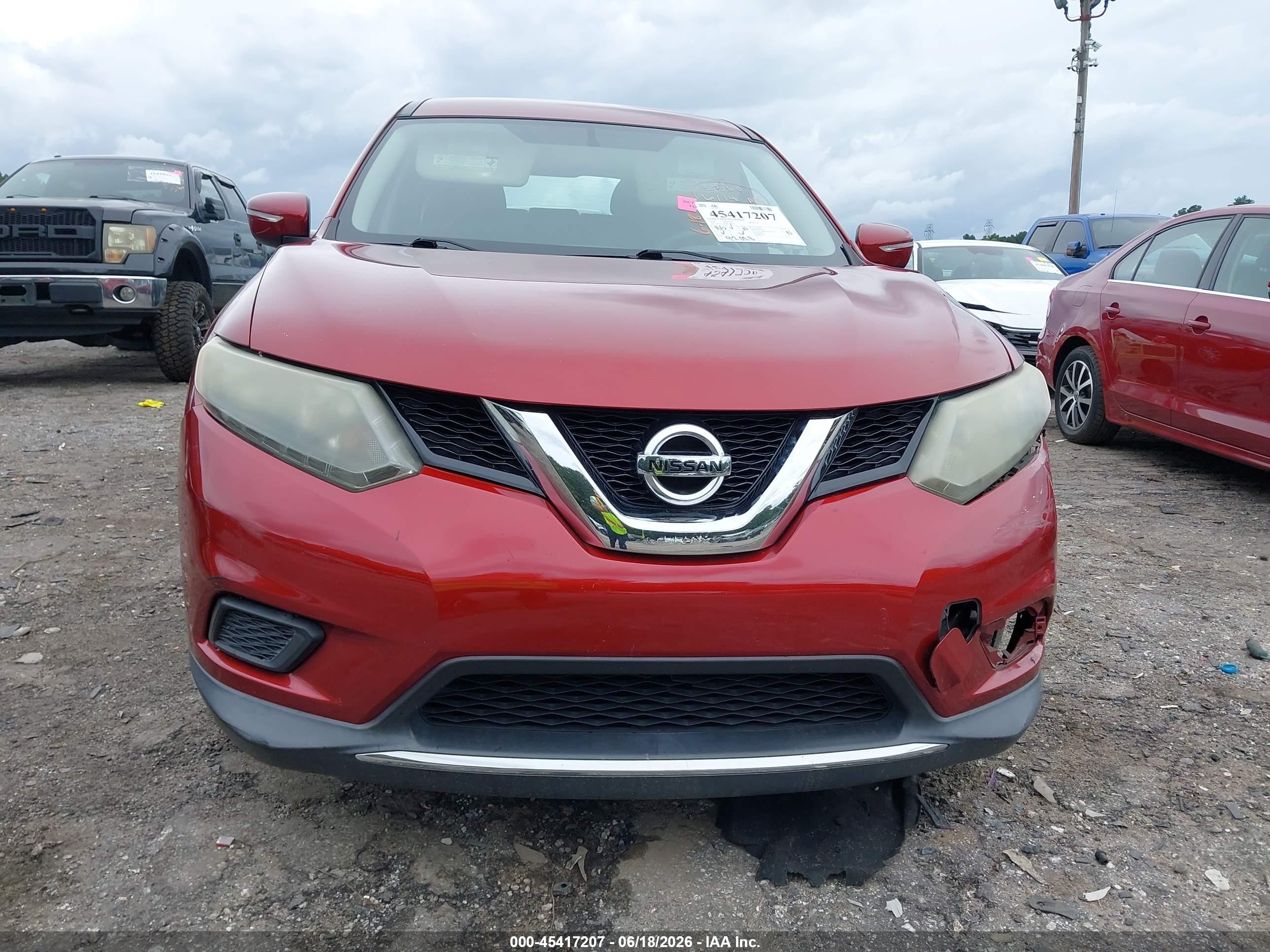 2014 Nissan Rogue S Red vin: 5N1AT2MT8EC862072