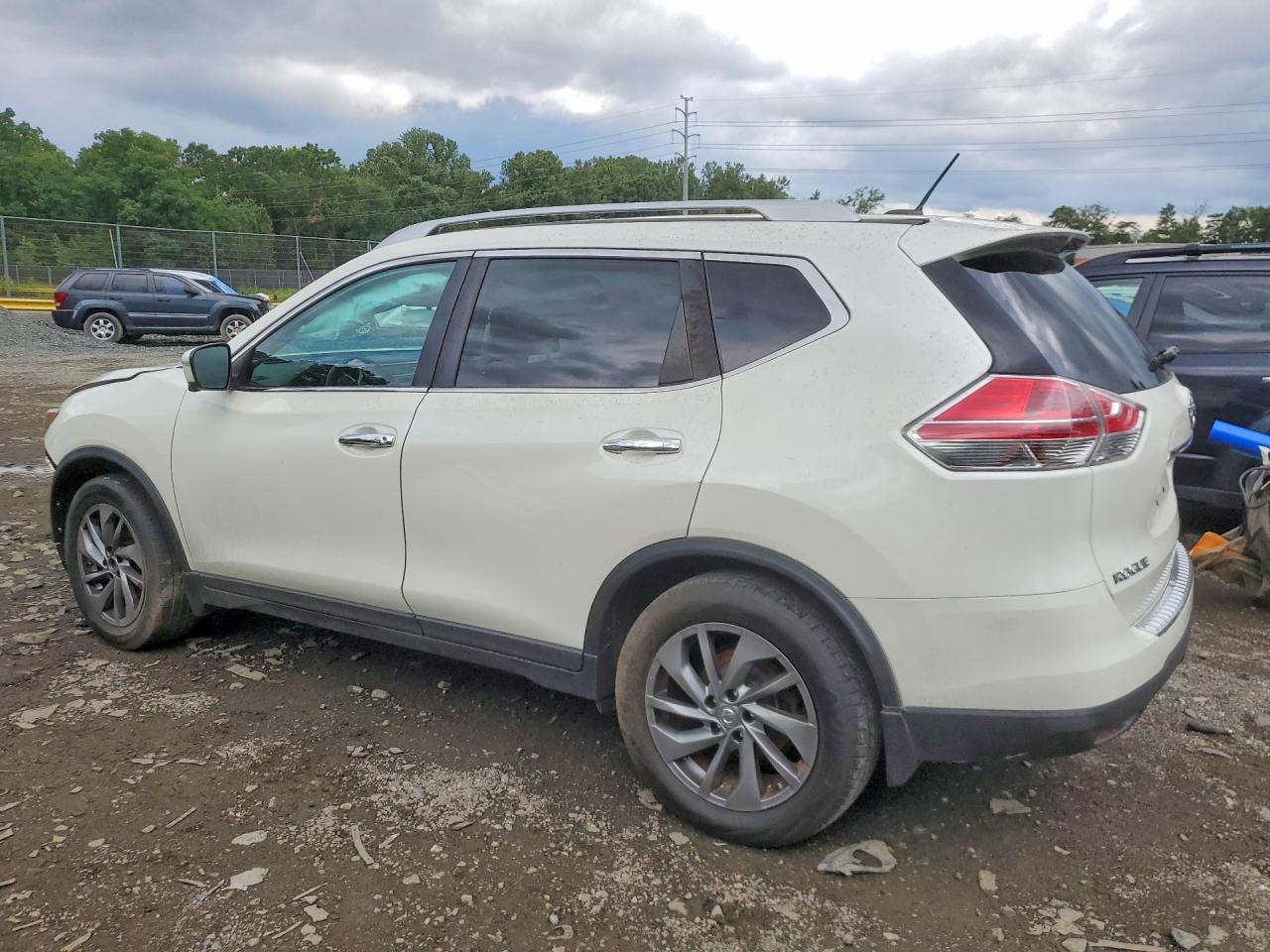 2015 Nissan Rogue Sl Белый vin: 5N1AT2MT8FC808370