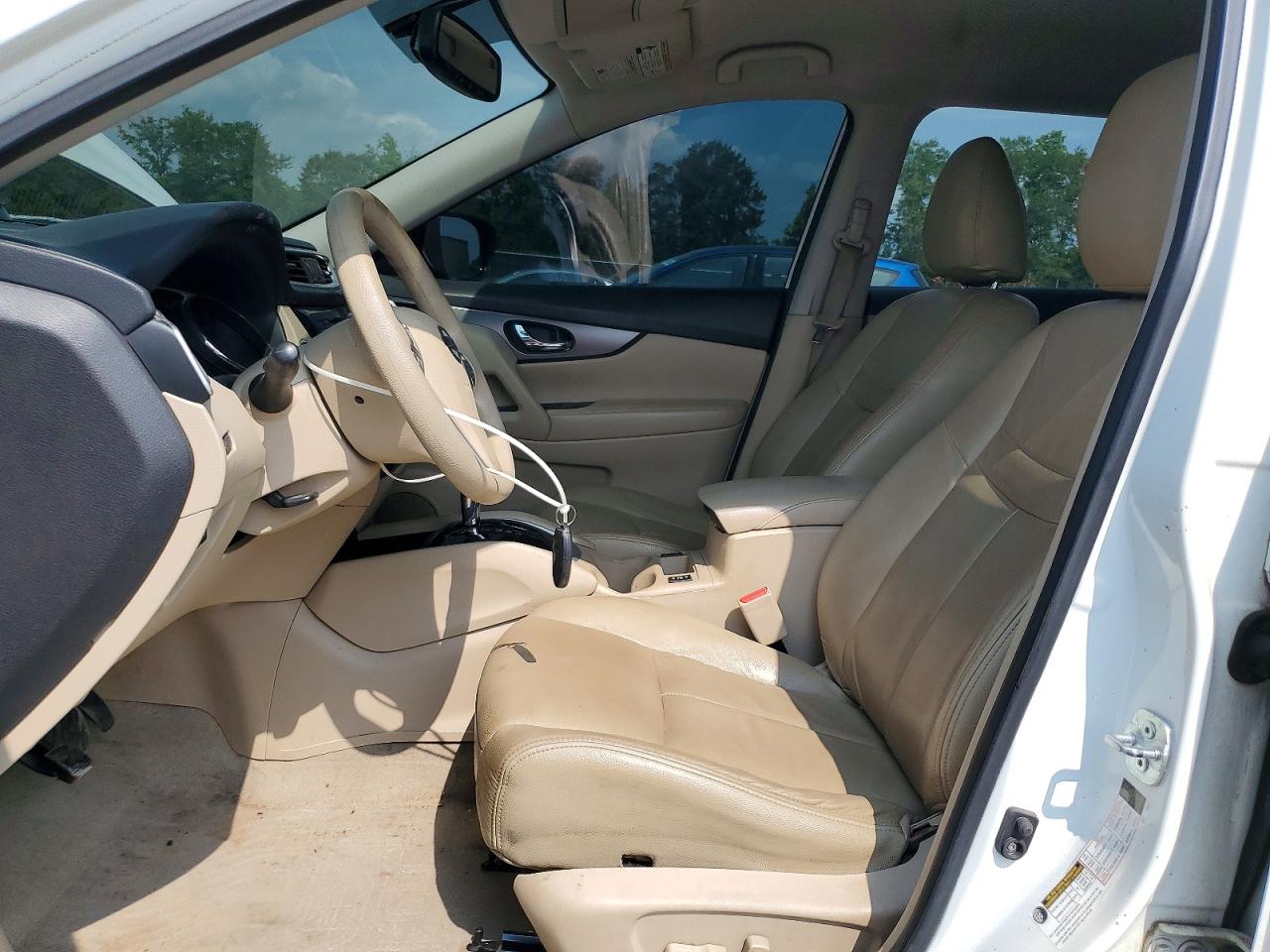 2015 Nissan Rogue S Белый vin: 5N1AT2MT8FC821054