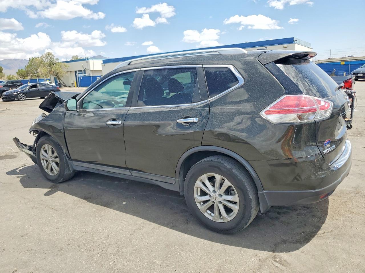 2015 Nissan Rogue Sv Brown vin: 5N1AT2MT8FC883943
