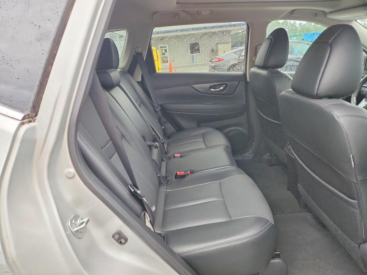 2015 Nissan Rogue Sl Silver vin: 5N1AT2MT8FC895557
