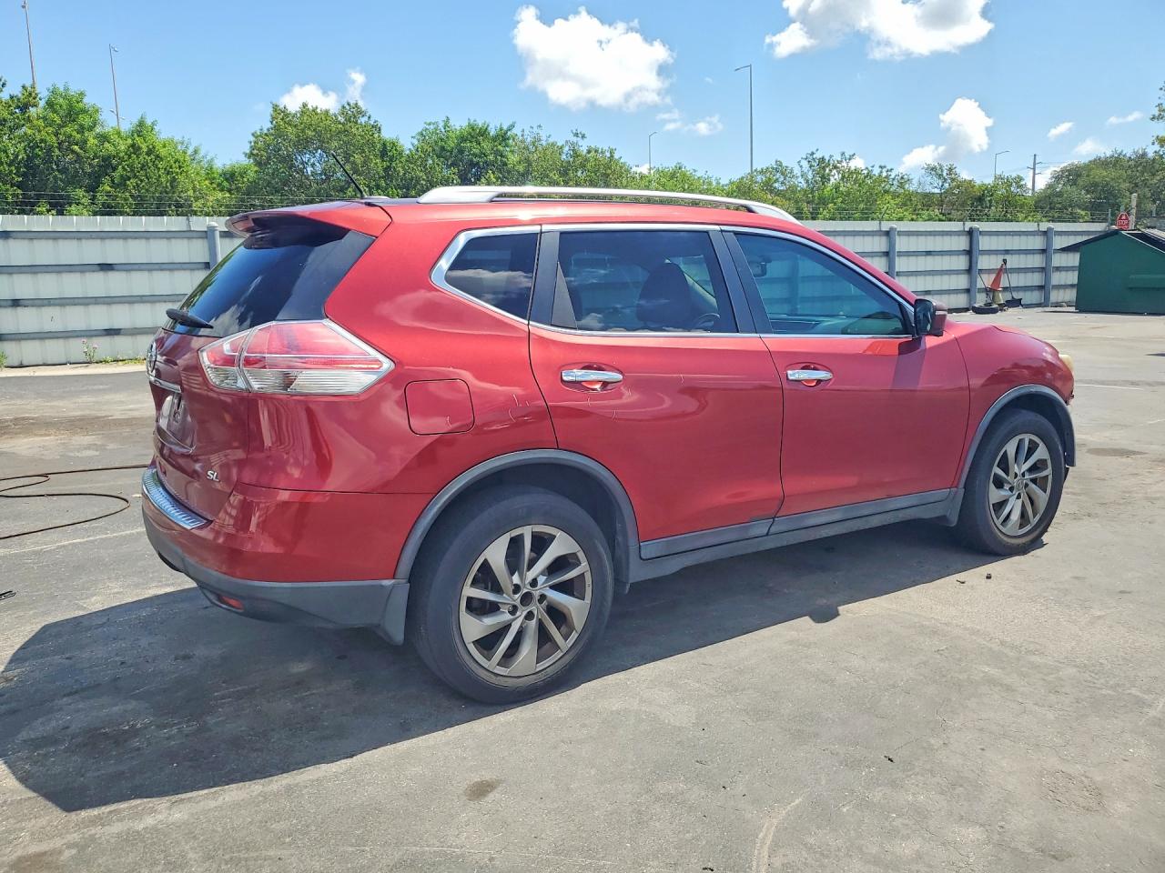 2015 Nissan Rogue Sl Burgundy vin: 5N1AT2MT8FC917010
