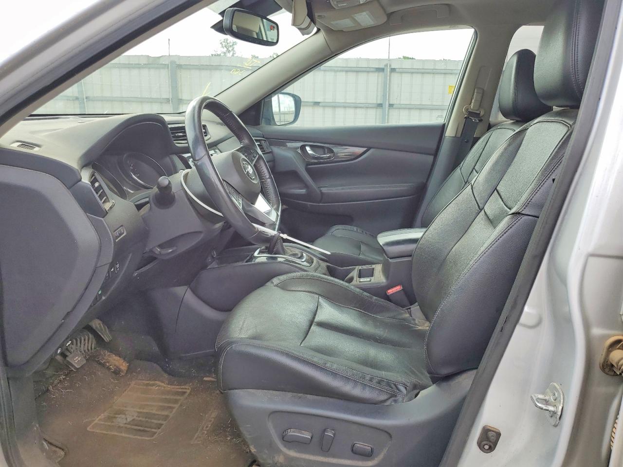 2017 Nissan Rogue Sl Серебряный vin: 5N1AT2MT8HC761974