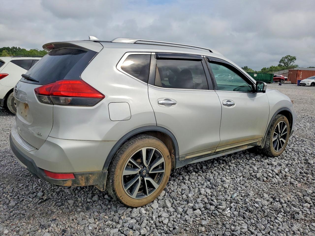 2017 Nissan Rogue Sl Серебряный vin: 5N1AT2MT8HC761974