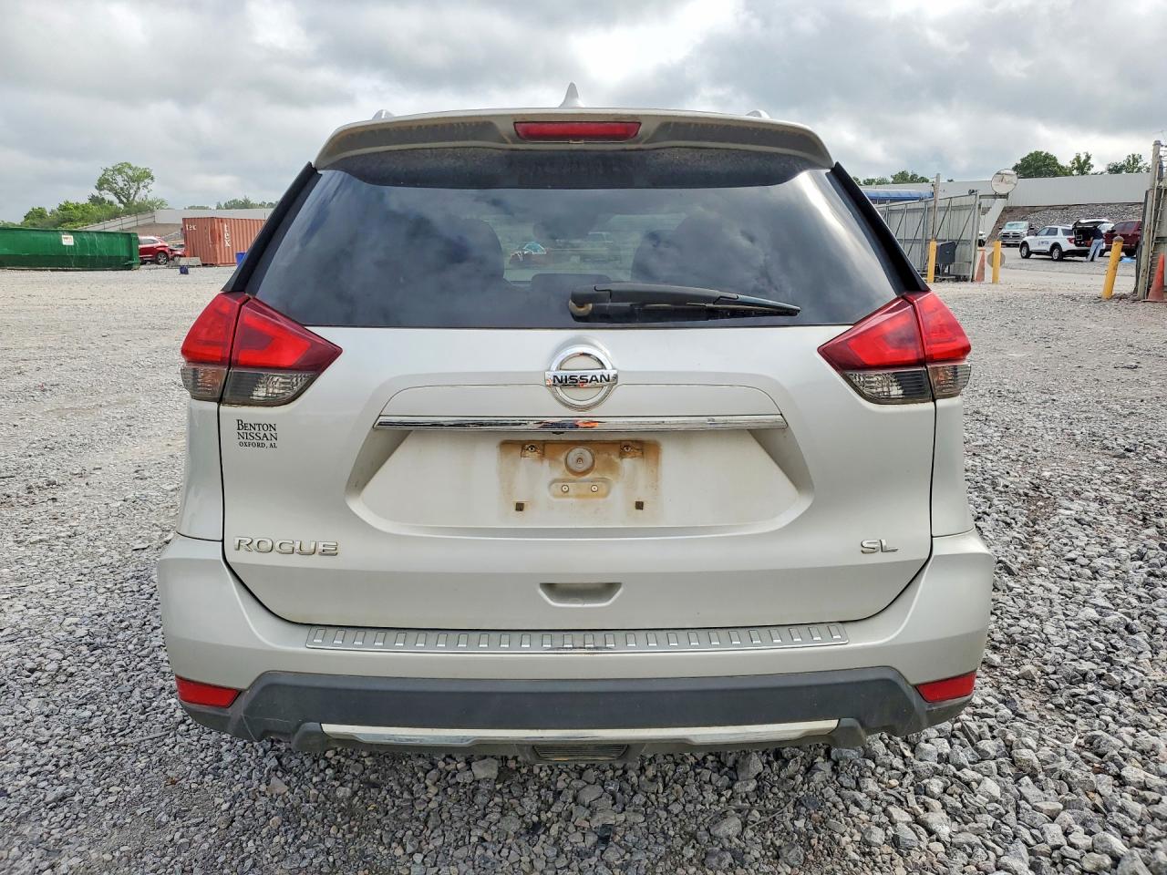 2017 Nissan Rogue Sl Серебряный vin: 5N1AT2MT8HC761974