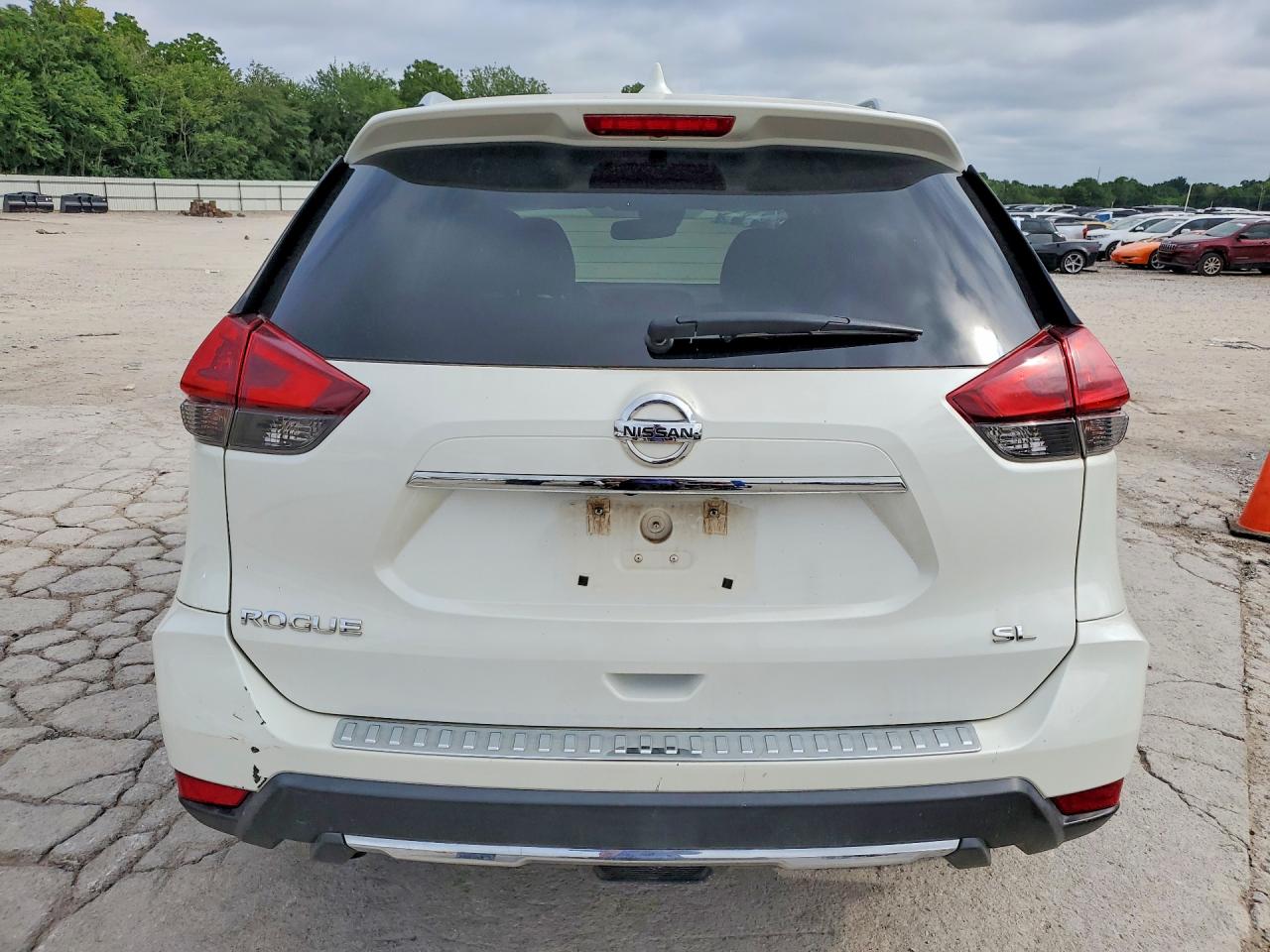2018 Nissan Rogue Sl White vin: 5N1AT2MT8JC758787