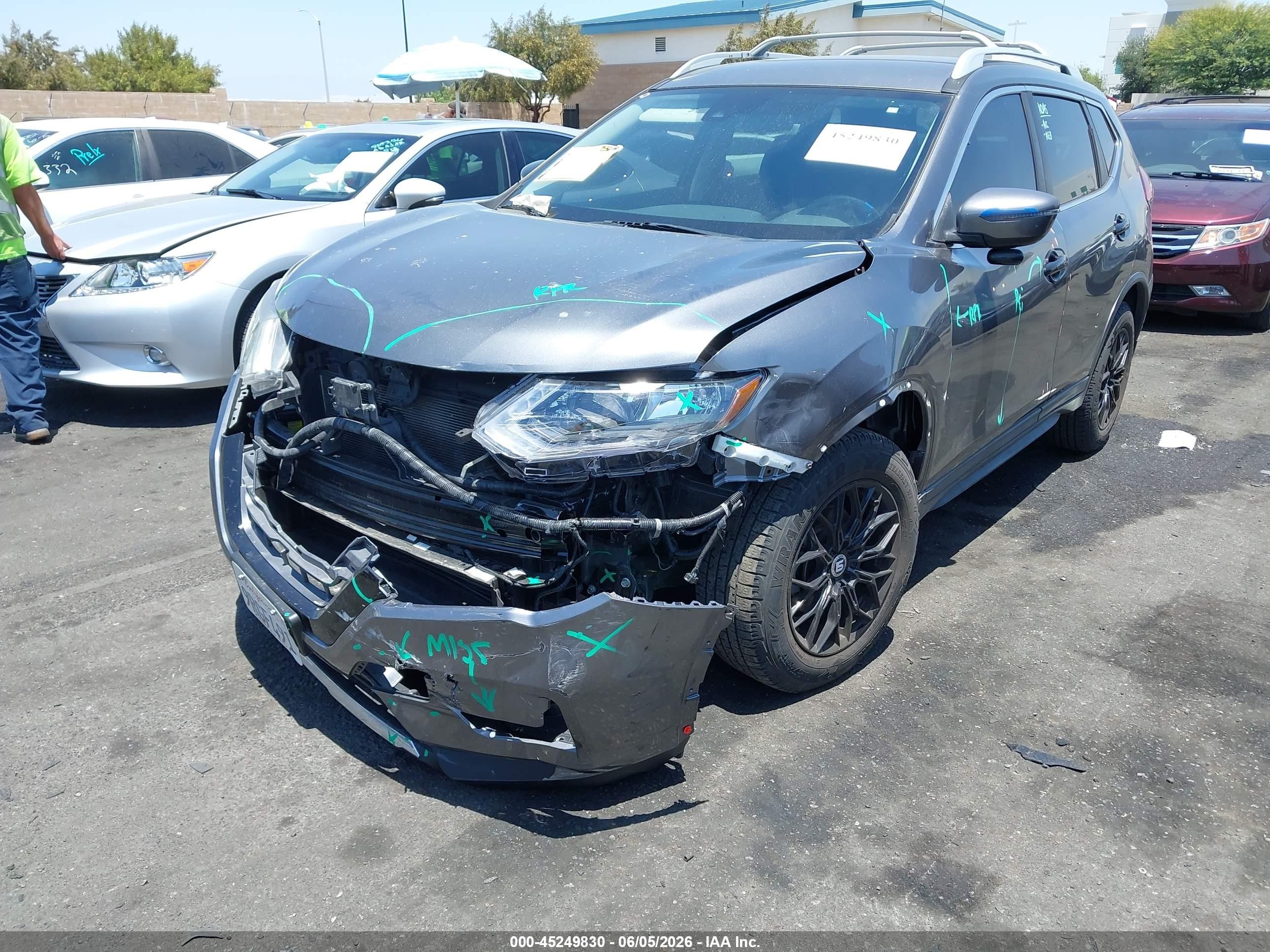 2019 Nissan Rogue S Gray vin: 5N1AT2MT8KC760475