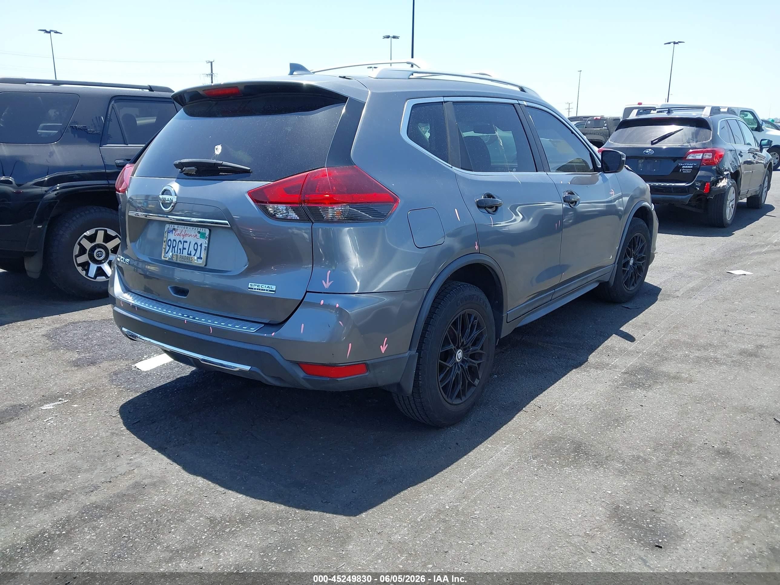 2019 Nissan Rogue S Gray vin: 5N1AT2MT8KC760475