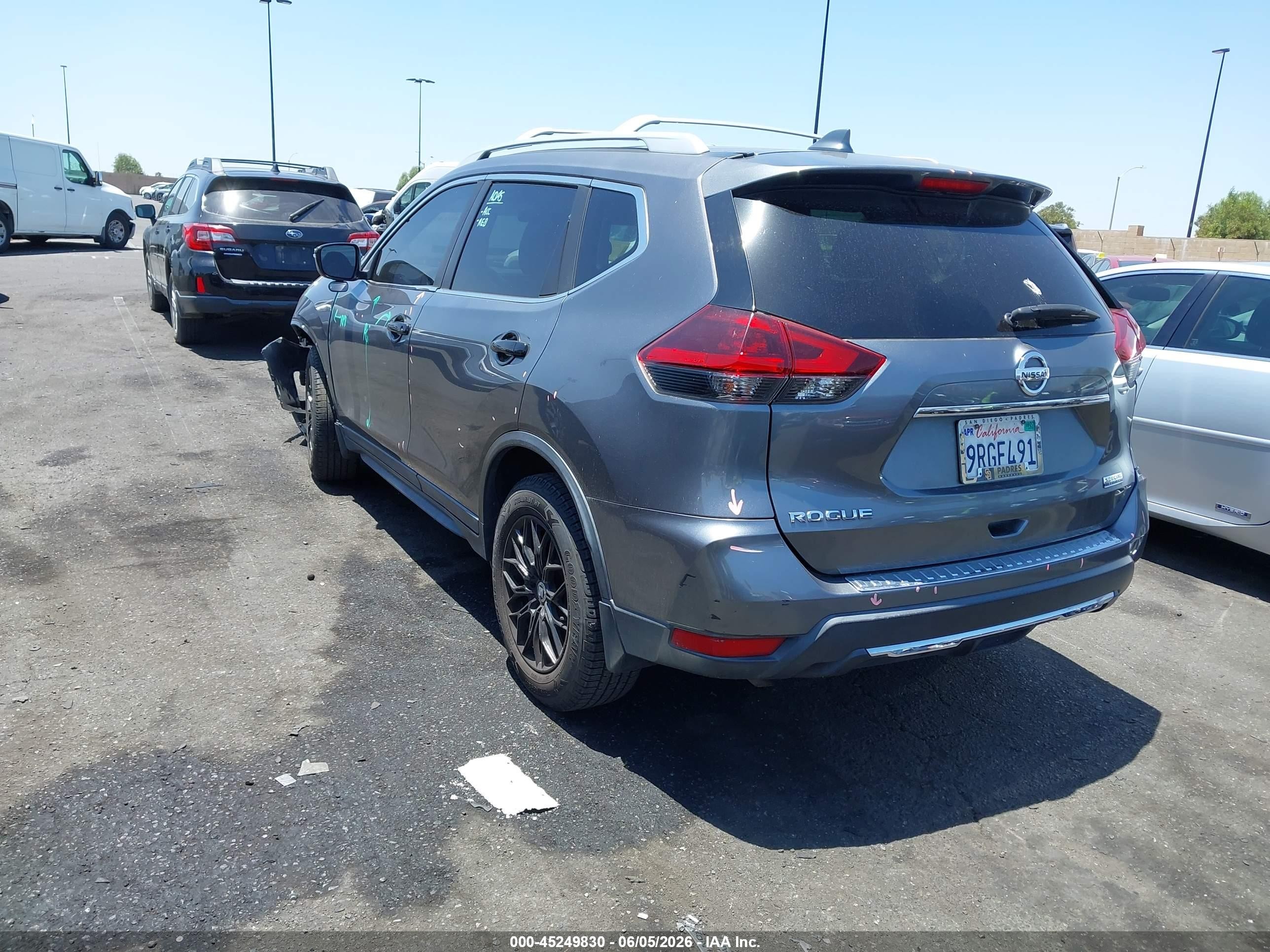 2019 Nissan Rogue S Gray vin: 5N1AT2MT8KC760475