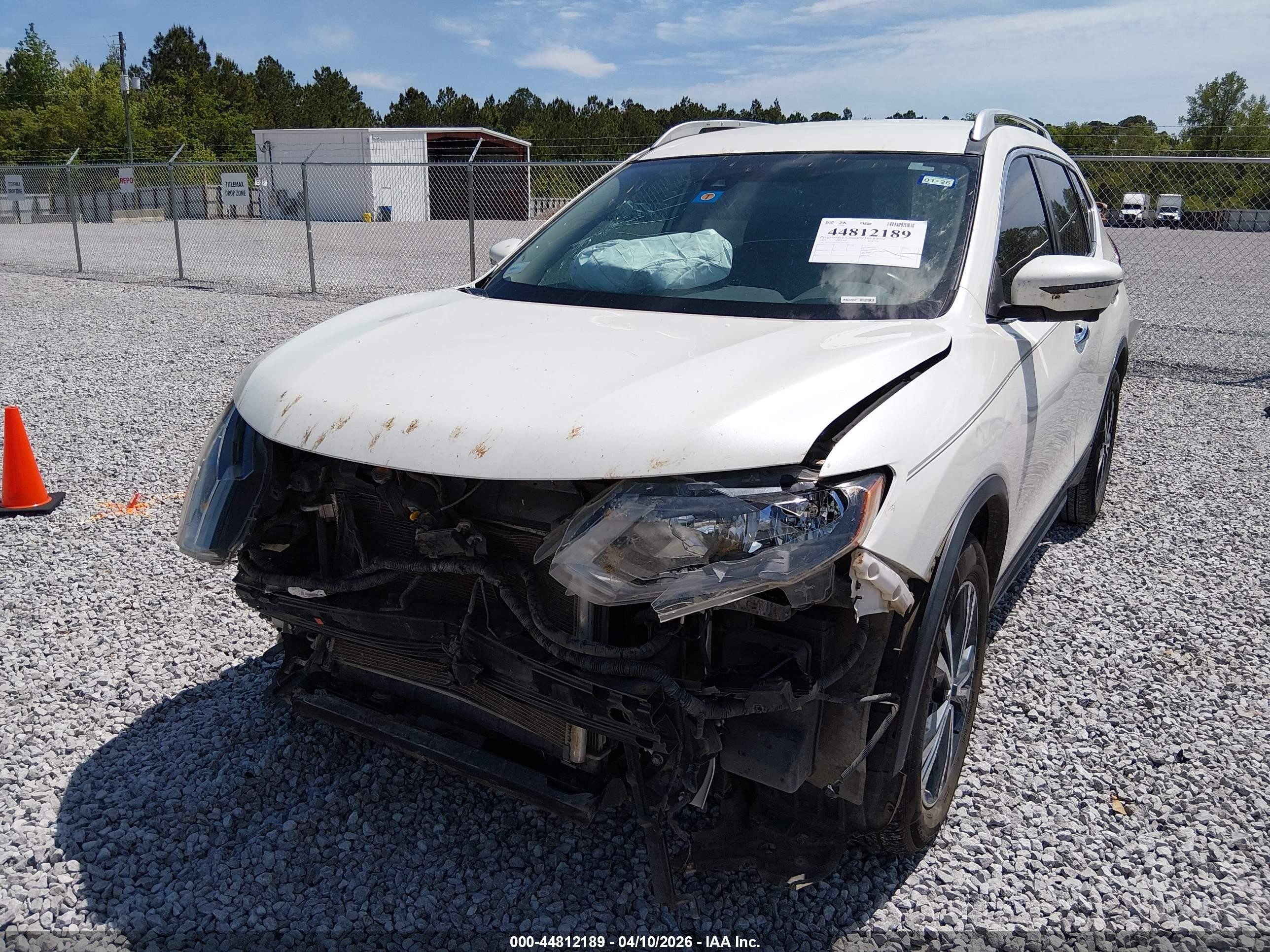 2019 Nissan Rogue Sv White vin: 5N1AT2MT8KC794707