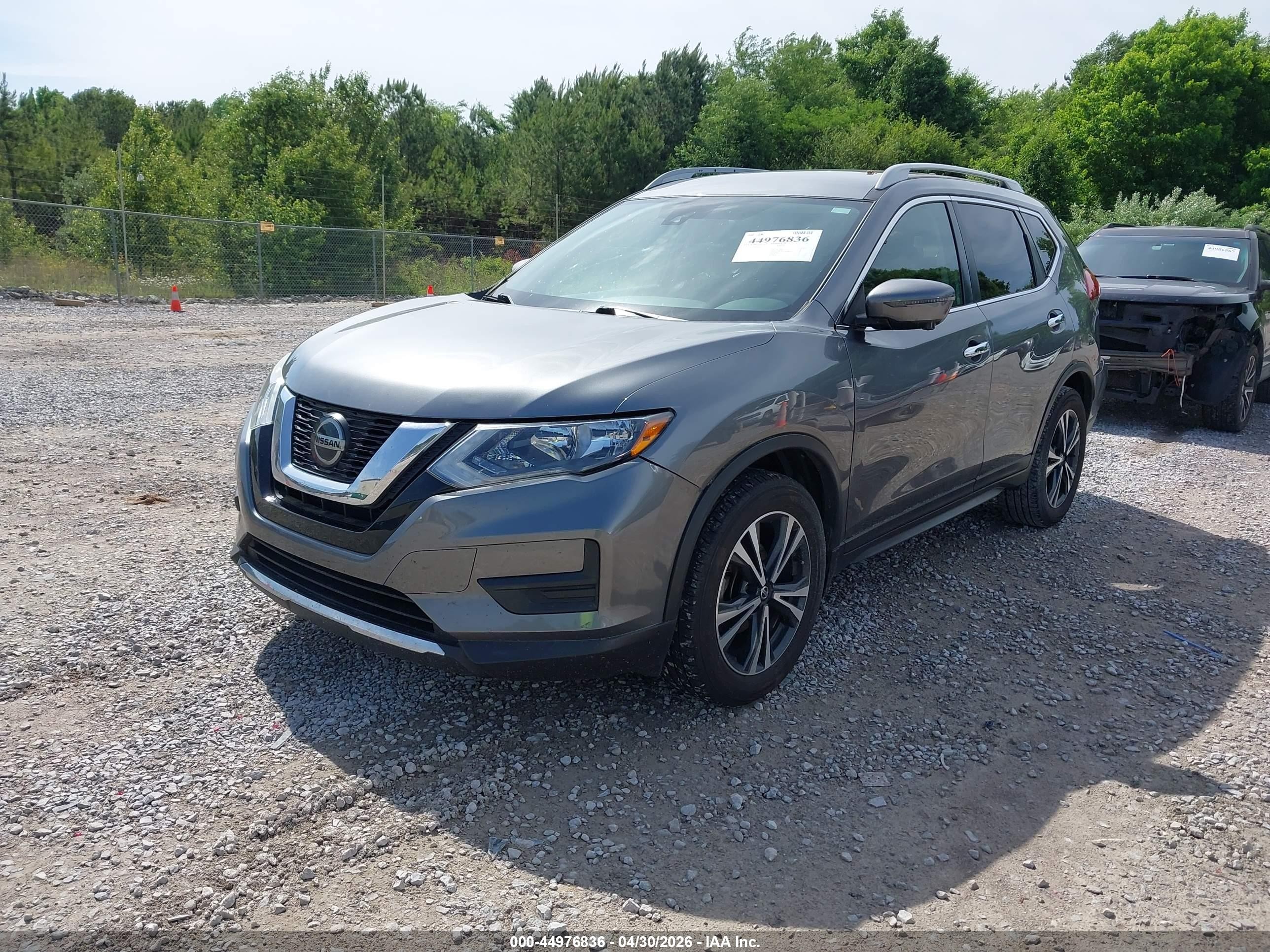 2020 Nissan Rogue Sv Fwd Серый vin: 5N1AT2MT8LC808316