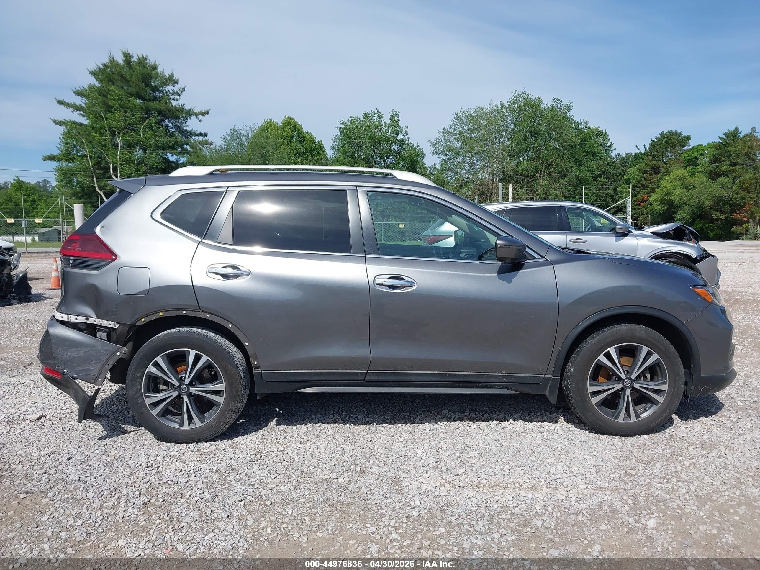 2020 Nissan Rogue Sv Fwd Серый vin: 5N1AT2MT8LC808316
