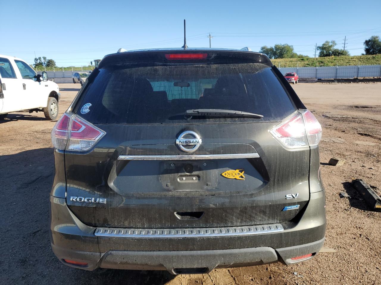 2014 Nissan Rogue S Green vin: 5N1AT2MT9EC772638