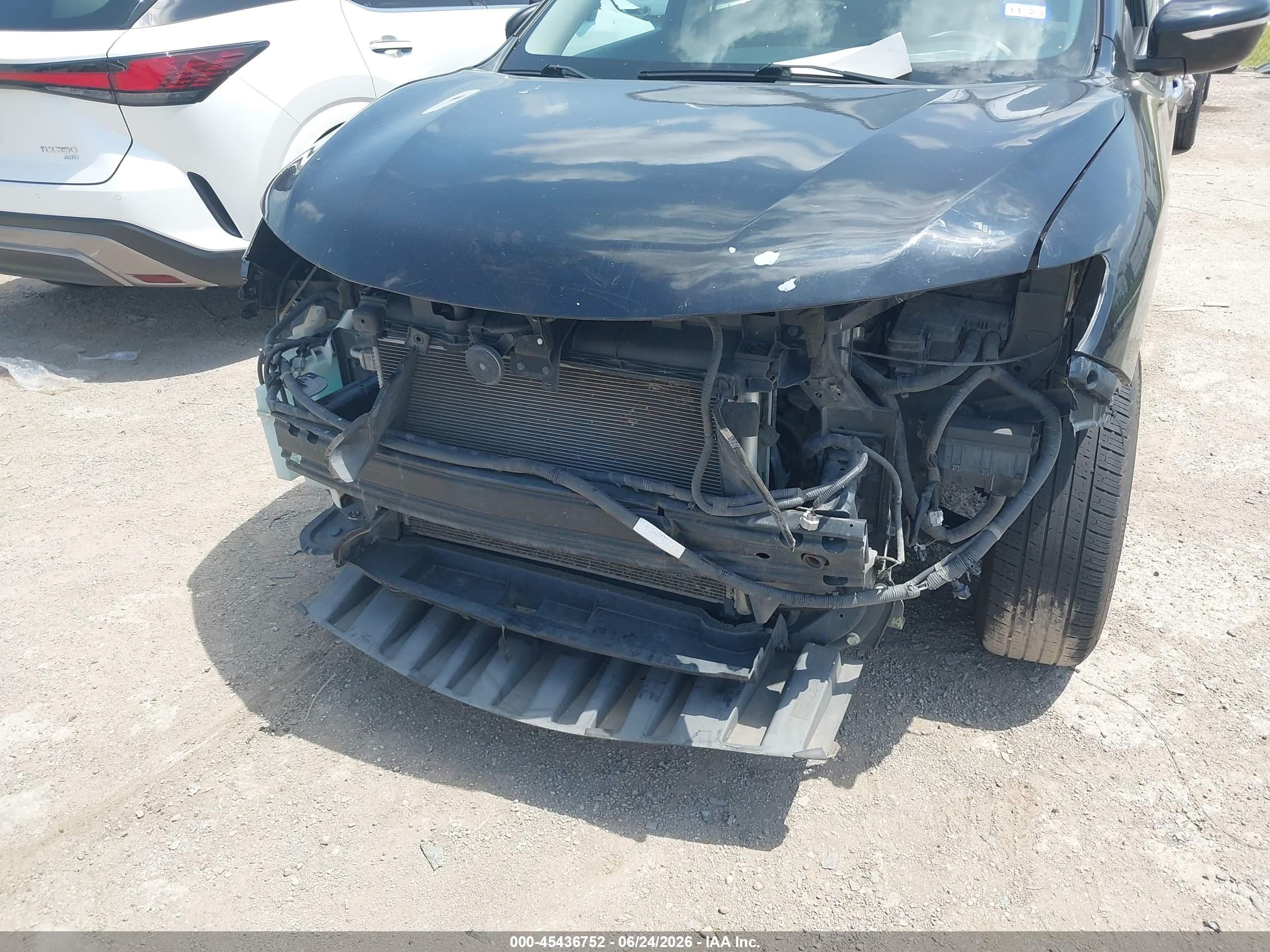 2014 Nissan Rogue Sv Черный vin: 5N1AT2MT9EC789861