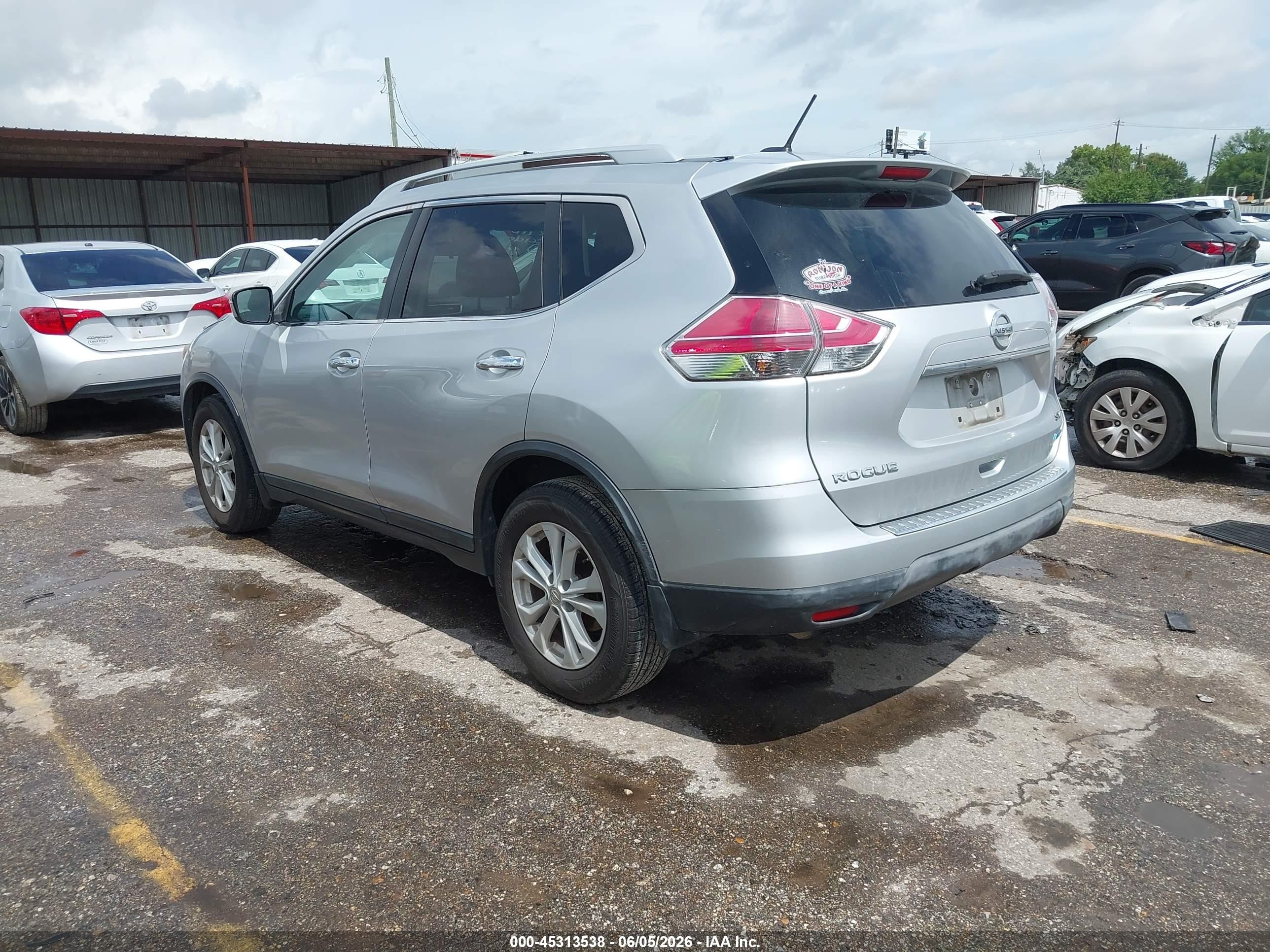 2014 Nissan Rogue Sv Silver vin: 5N1AT2MT9EC832949