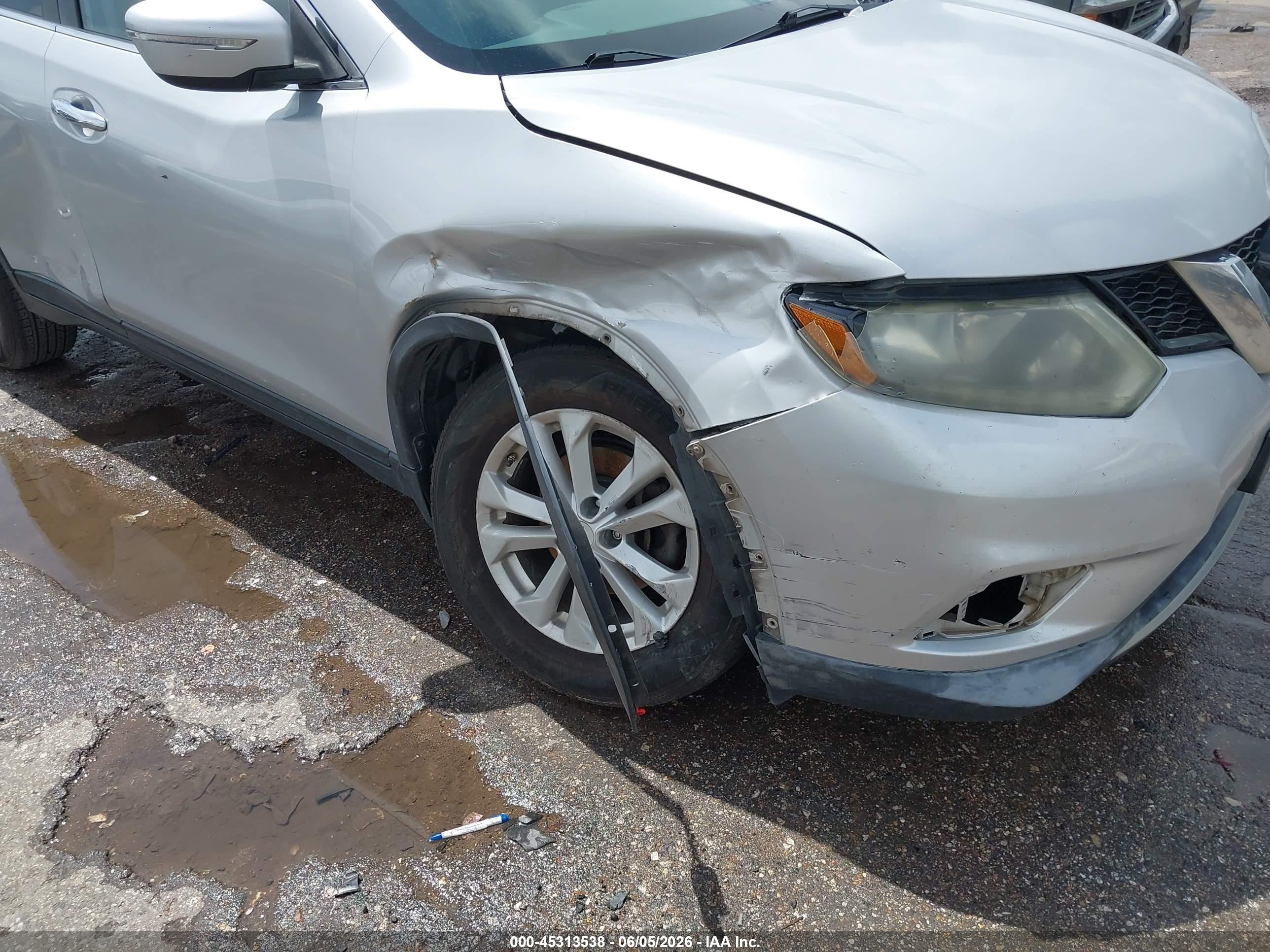 2014 Nissan Rogue Sv Silver vin: 5N1AT2MT9EC832949