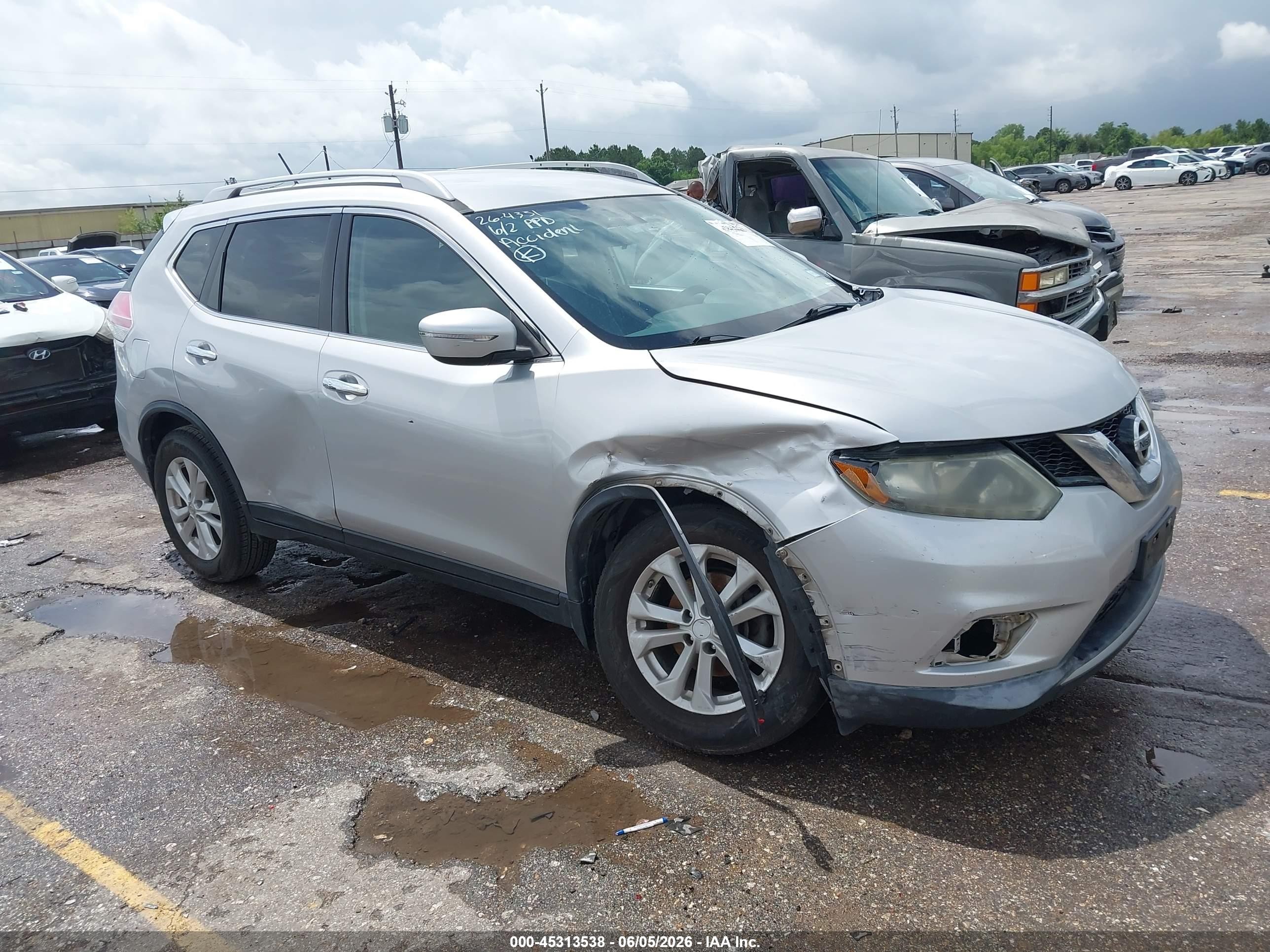 2014 Nissan Rogue Sv Silver vin: 5N1AT2MT9EC832949